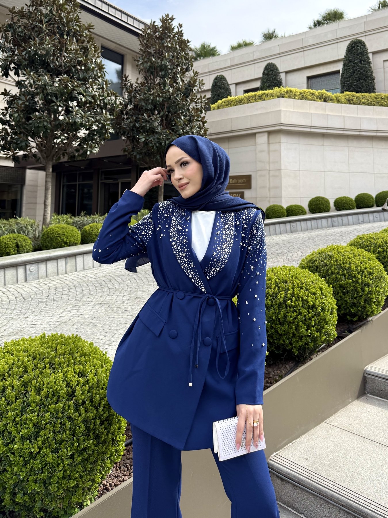 Taşlı Krep Ceketli Takım 32-4011