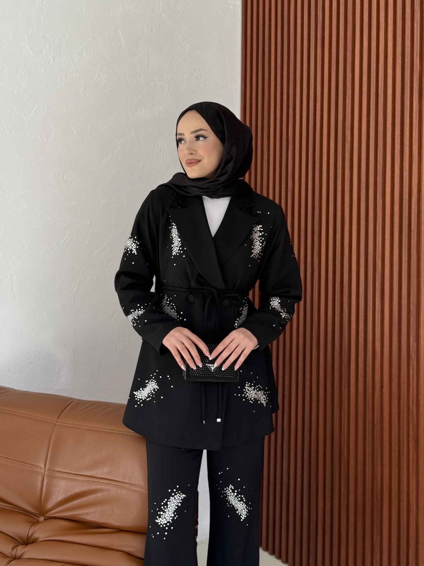 Taşlı Krep Ceketli Takım 32-4006