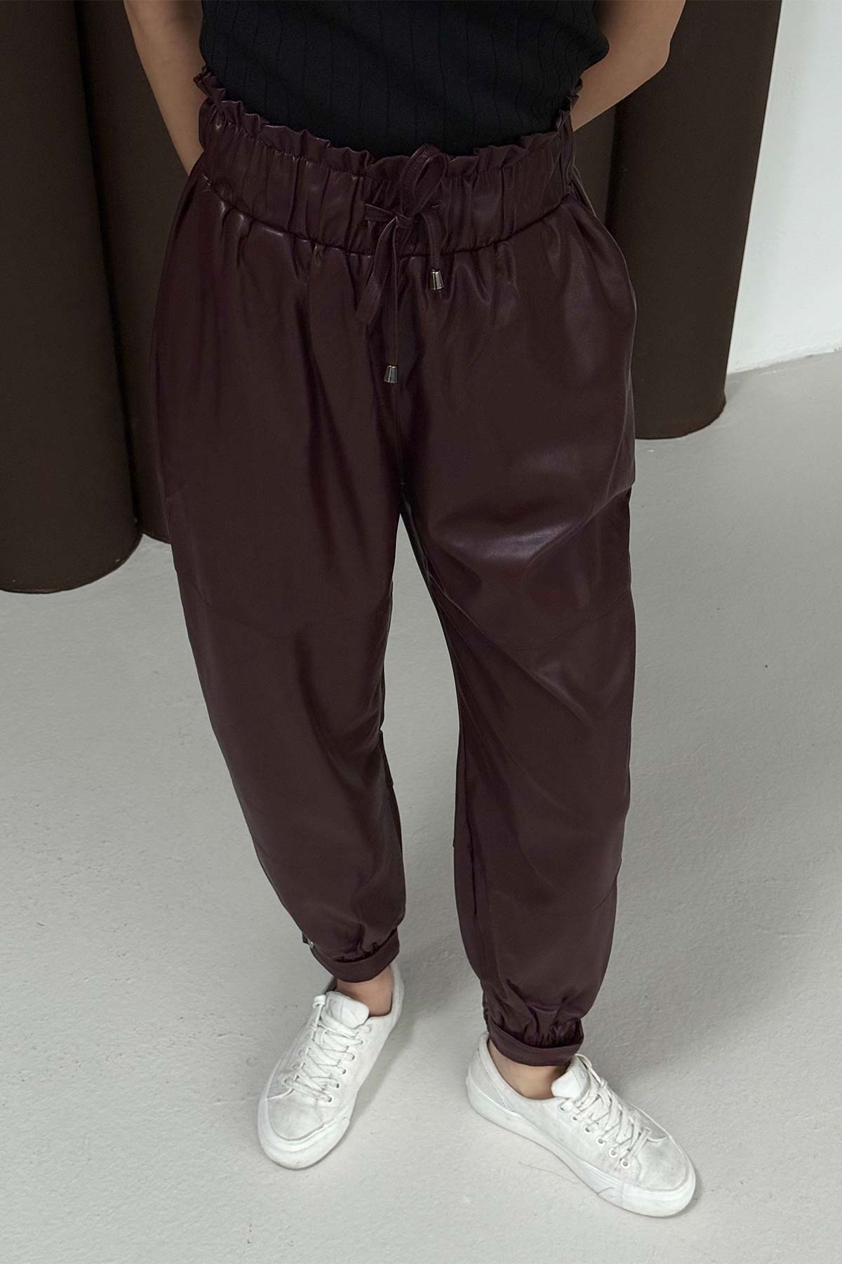 Çıtçıtlı Suni Deri Pantolon 32-9502-1