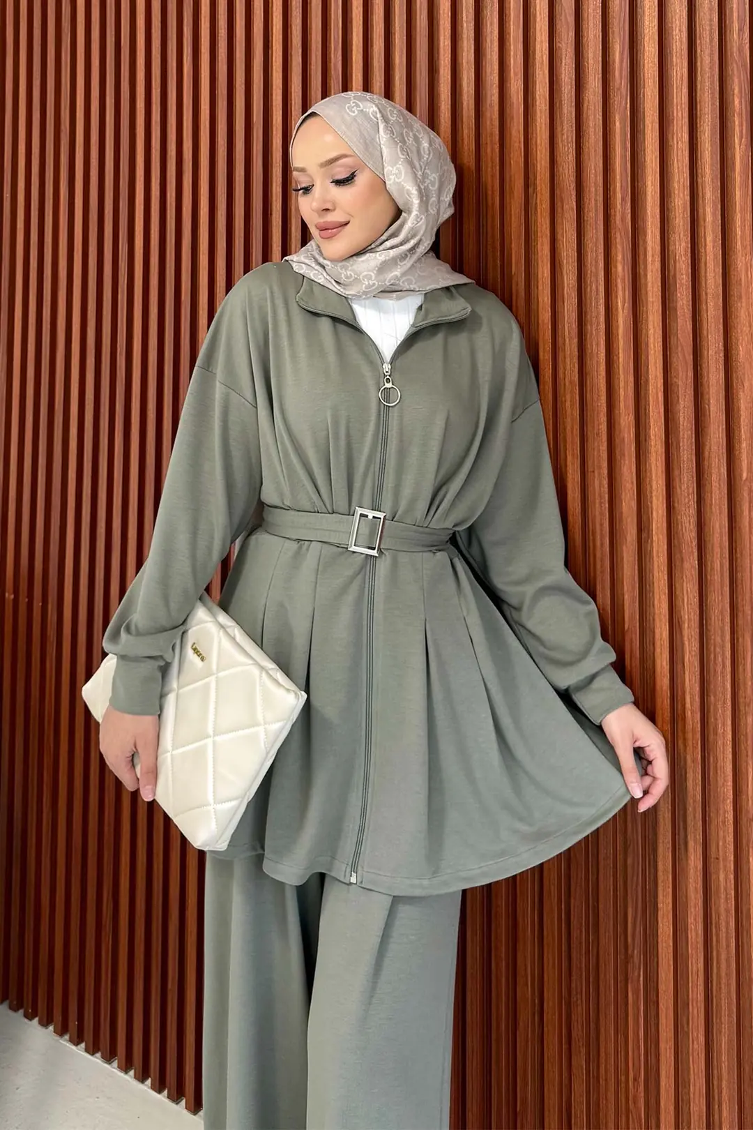 Kemerli Modal Takım 68-6208 · 4