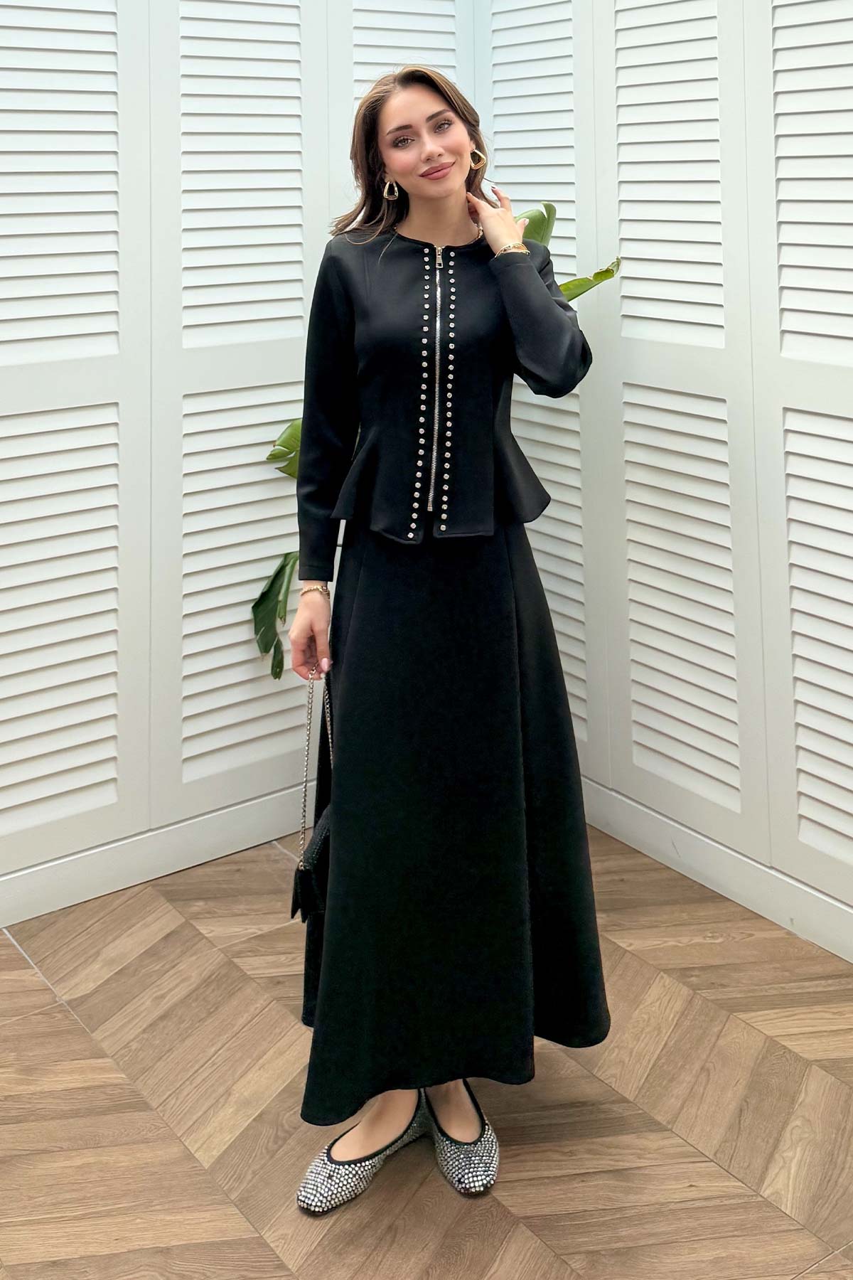 Scuba Taşlı Etekli Takım 32-3730