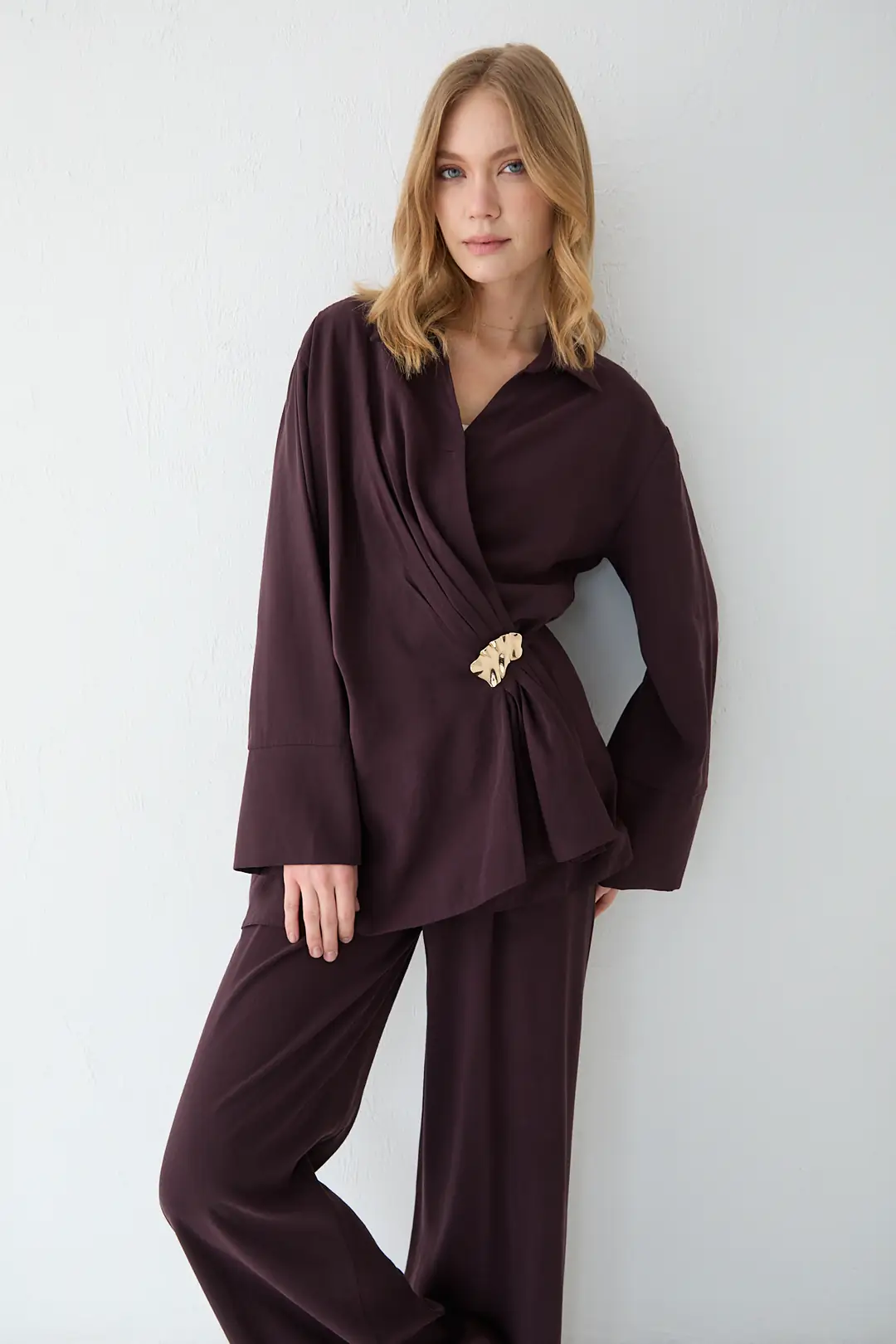 Broş Detaylı Pantolonlu Takım 3-4413 · 4