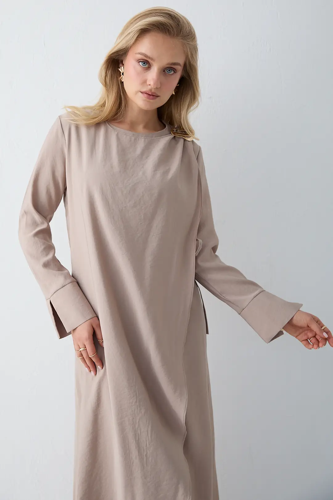 Broş Detaylı Elbise 32-2615
