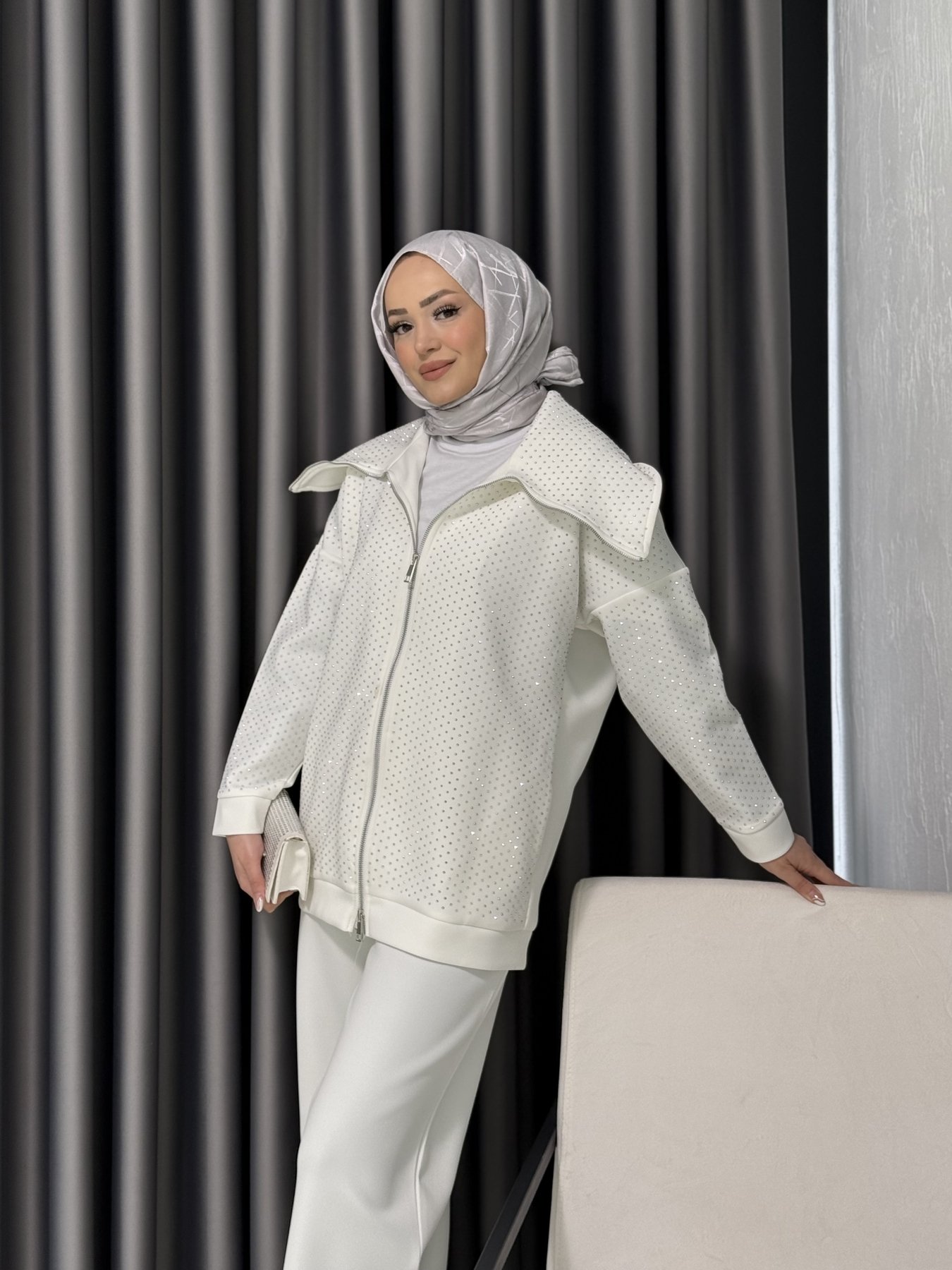 Taşlı Scuba Takım 32-3406
