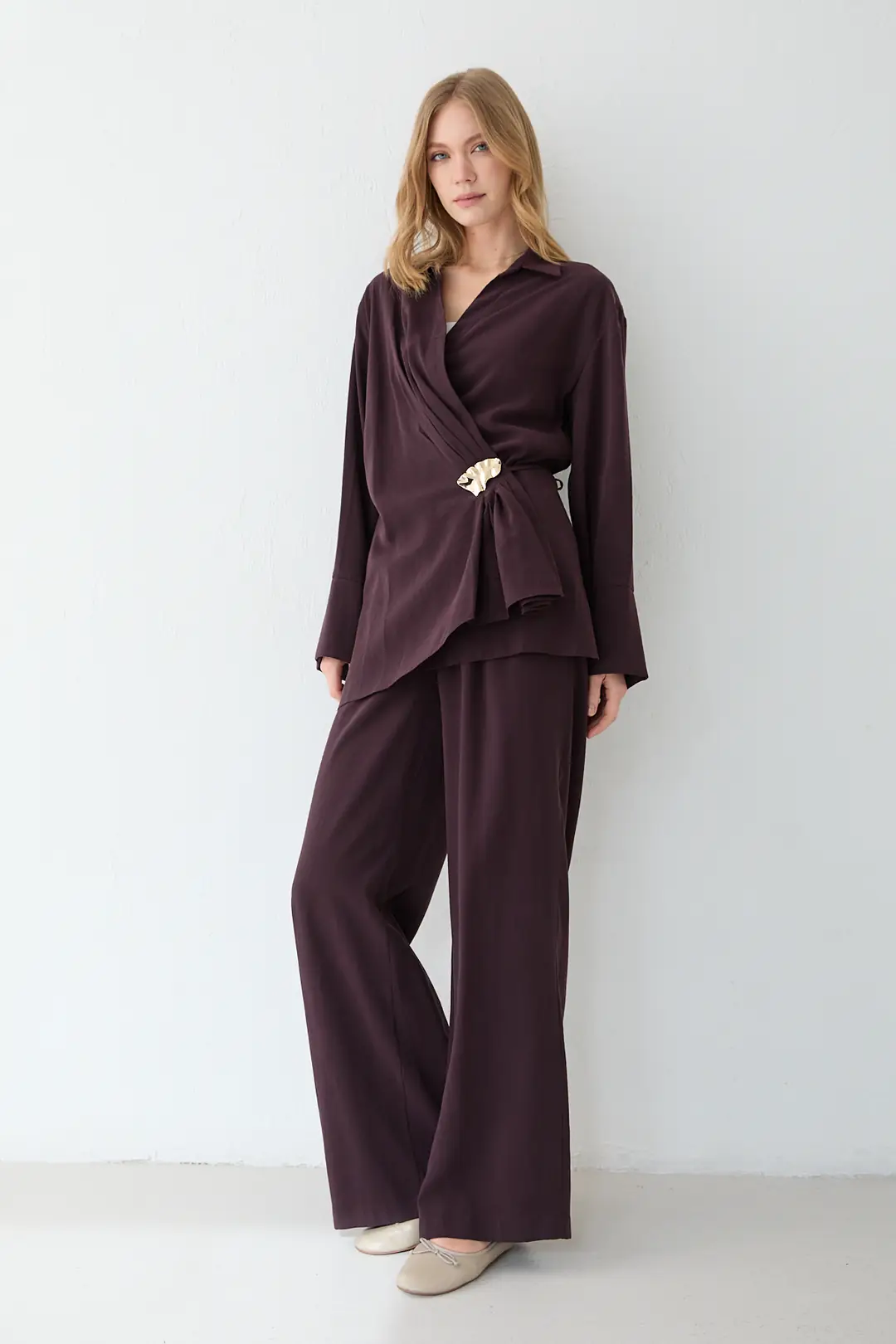 Broş Detaylı Pantolonlu Takım 3-4413 · 3