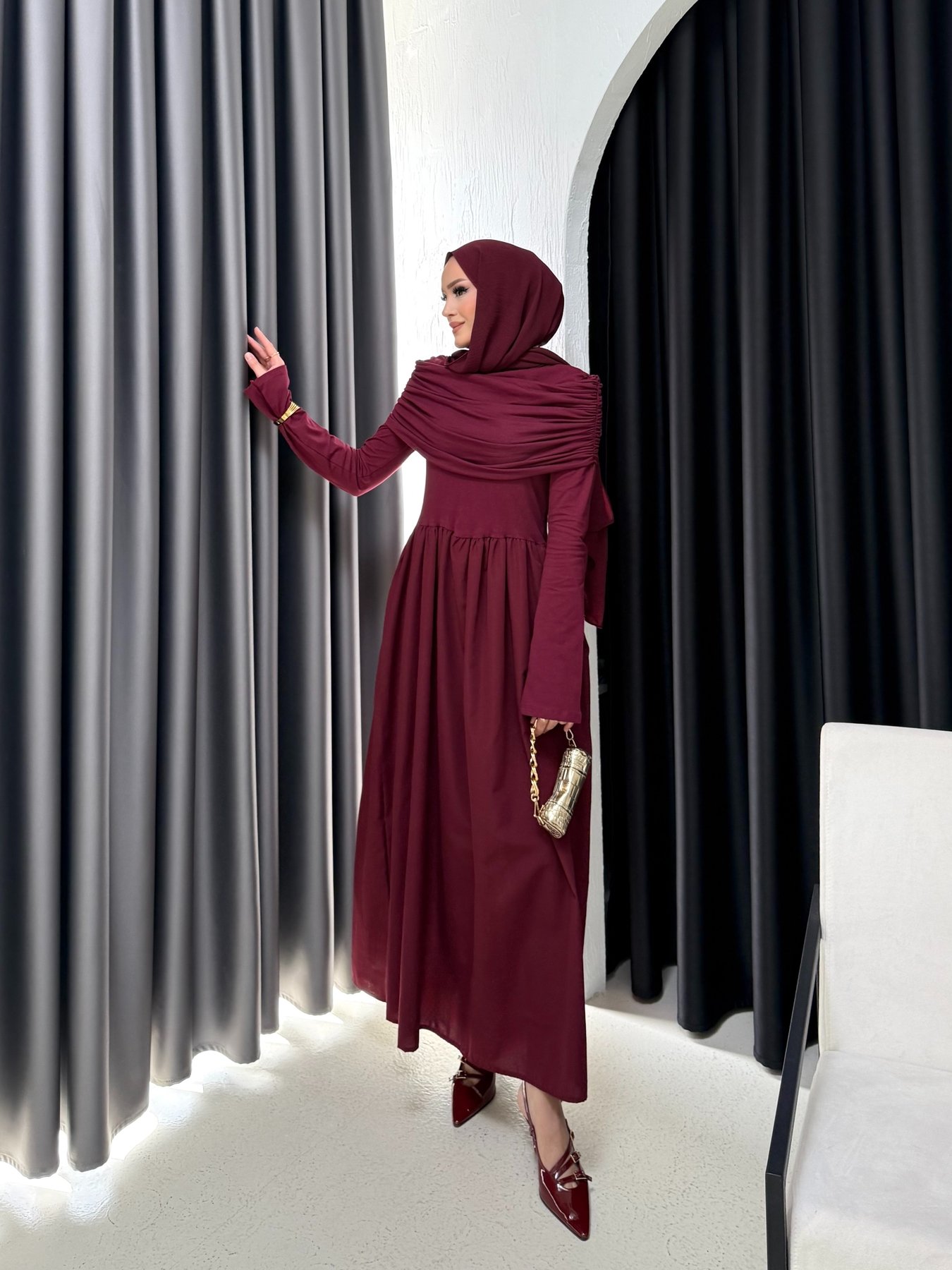 Yaka Detaylı Elbise 68-6170