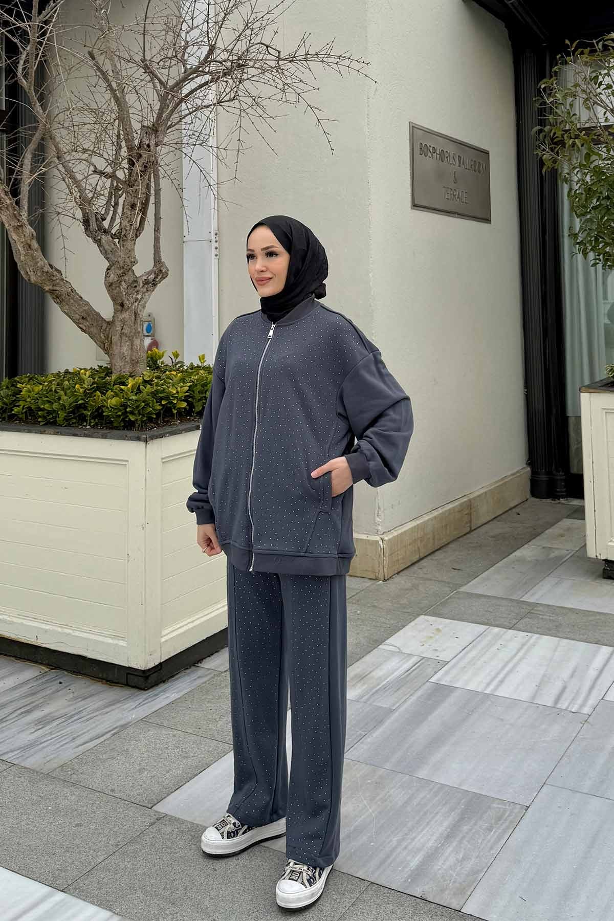 Taşlı Üç İplik Takım 32-3405