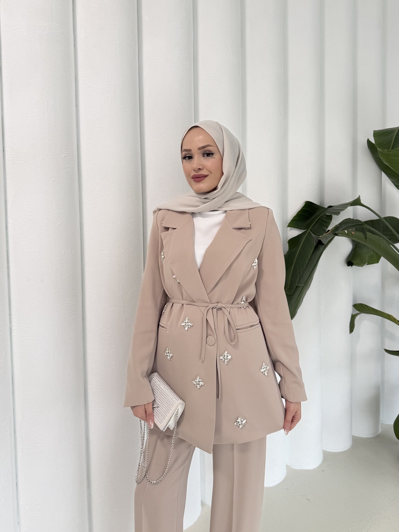 Taşlı Ceketli Takım 32-2304