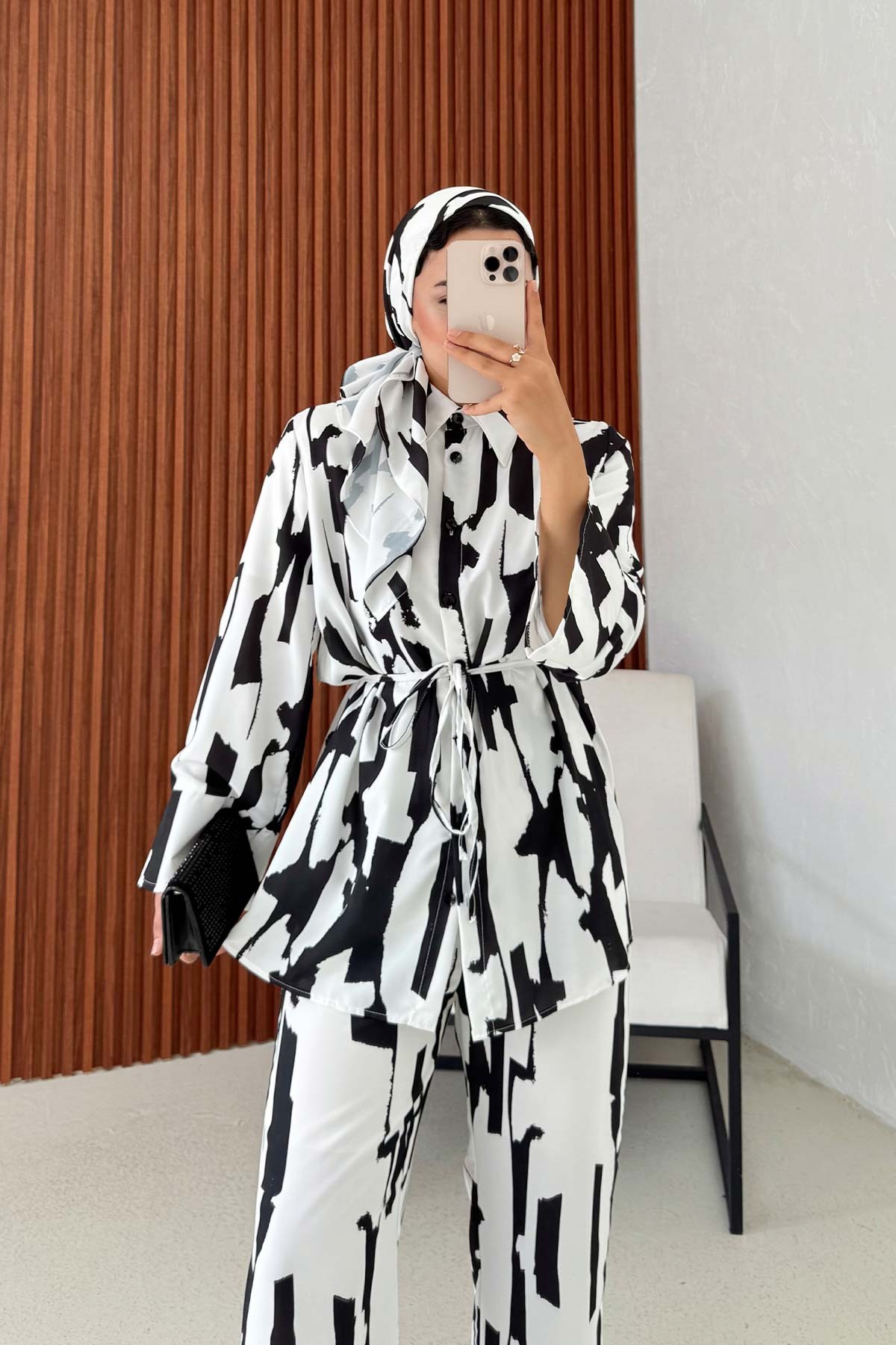 Eşarplı Desenli Takım 32-3597
