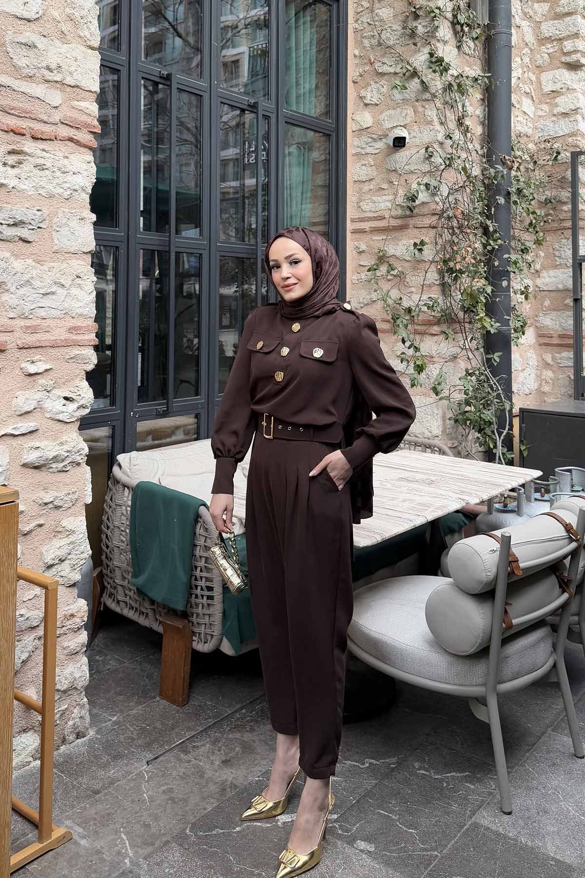 Düğme Detaylı Takım 32-2310