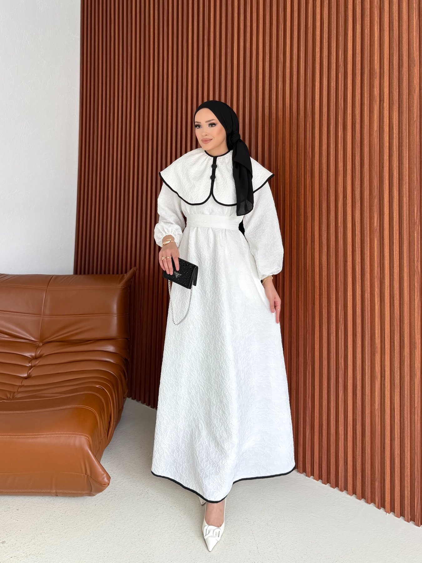 Yaka Detaylı Elbise 32-2346