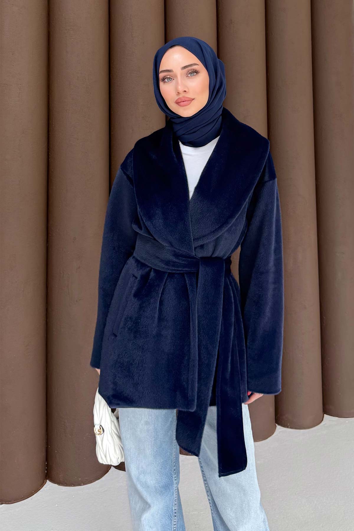 Angora Kuşaklı Kaban 32-2504