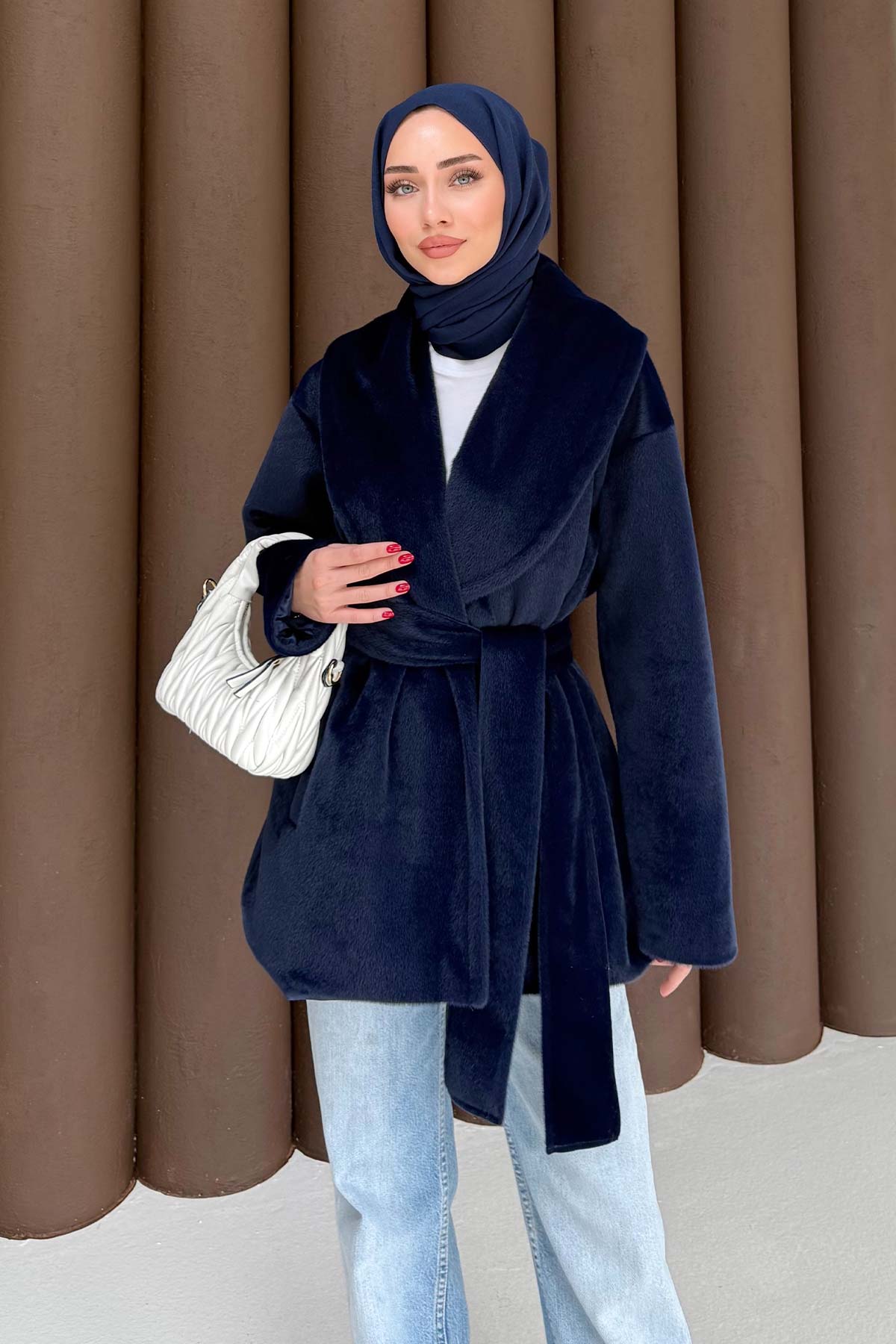 Angora Kuşaklı Kaban 32-2504