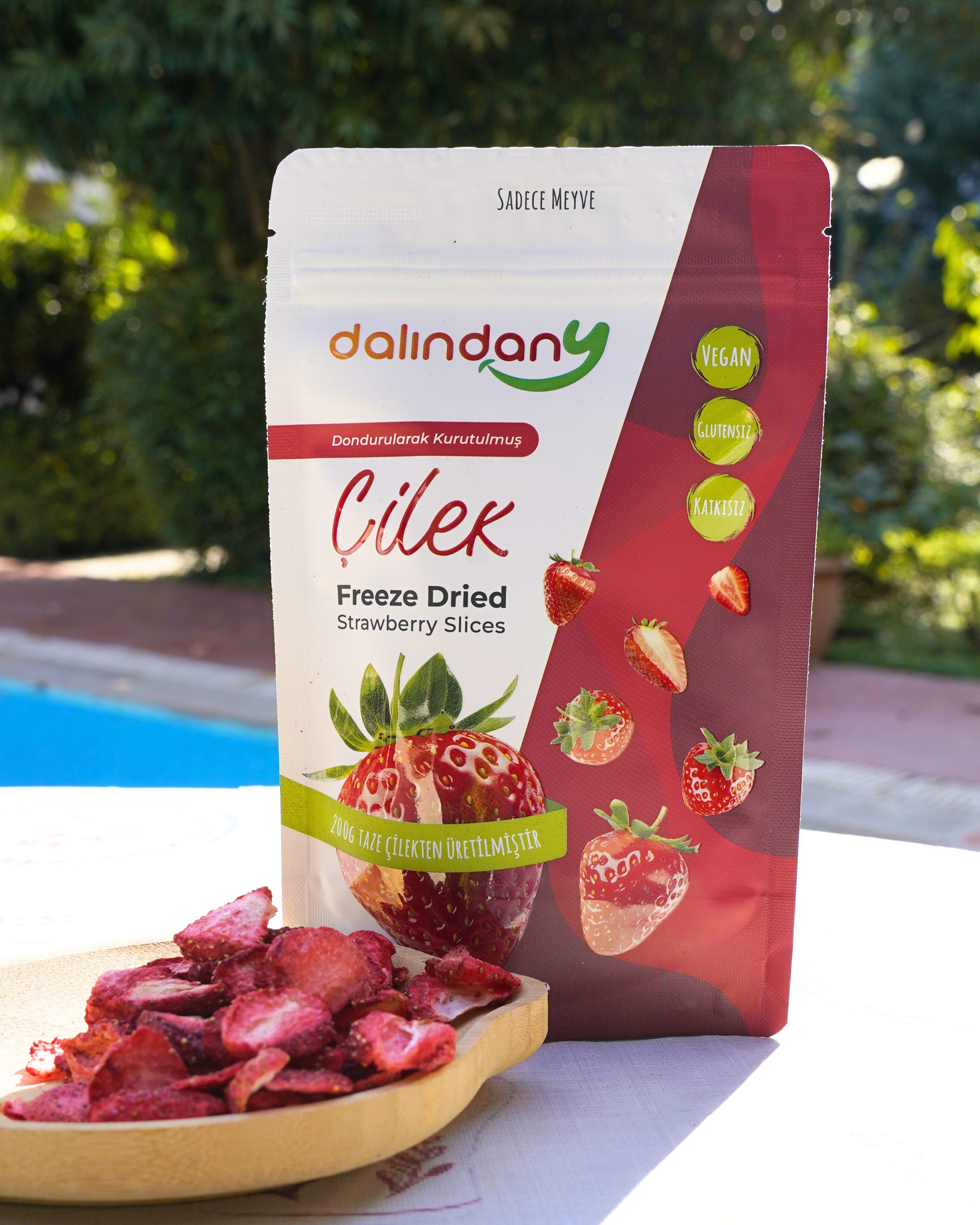 Dondurularak Kurutulmuş Çilek Dilimleri 20 Gram X3