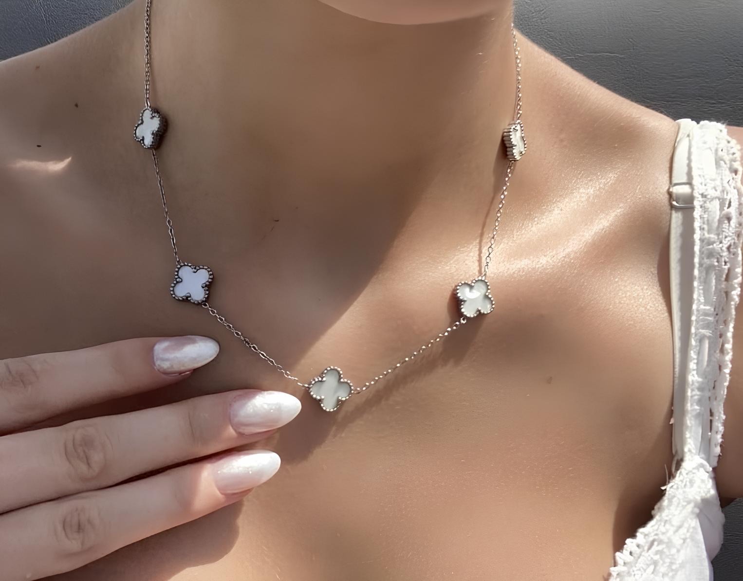 925 | Gümüş White Yonca Kolye