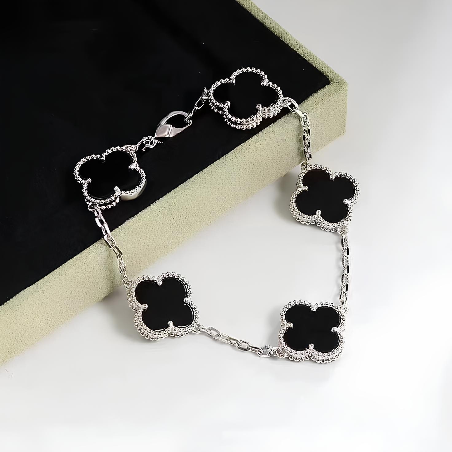 925 | Gümüş Black Yonca Bileklik