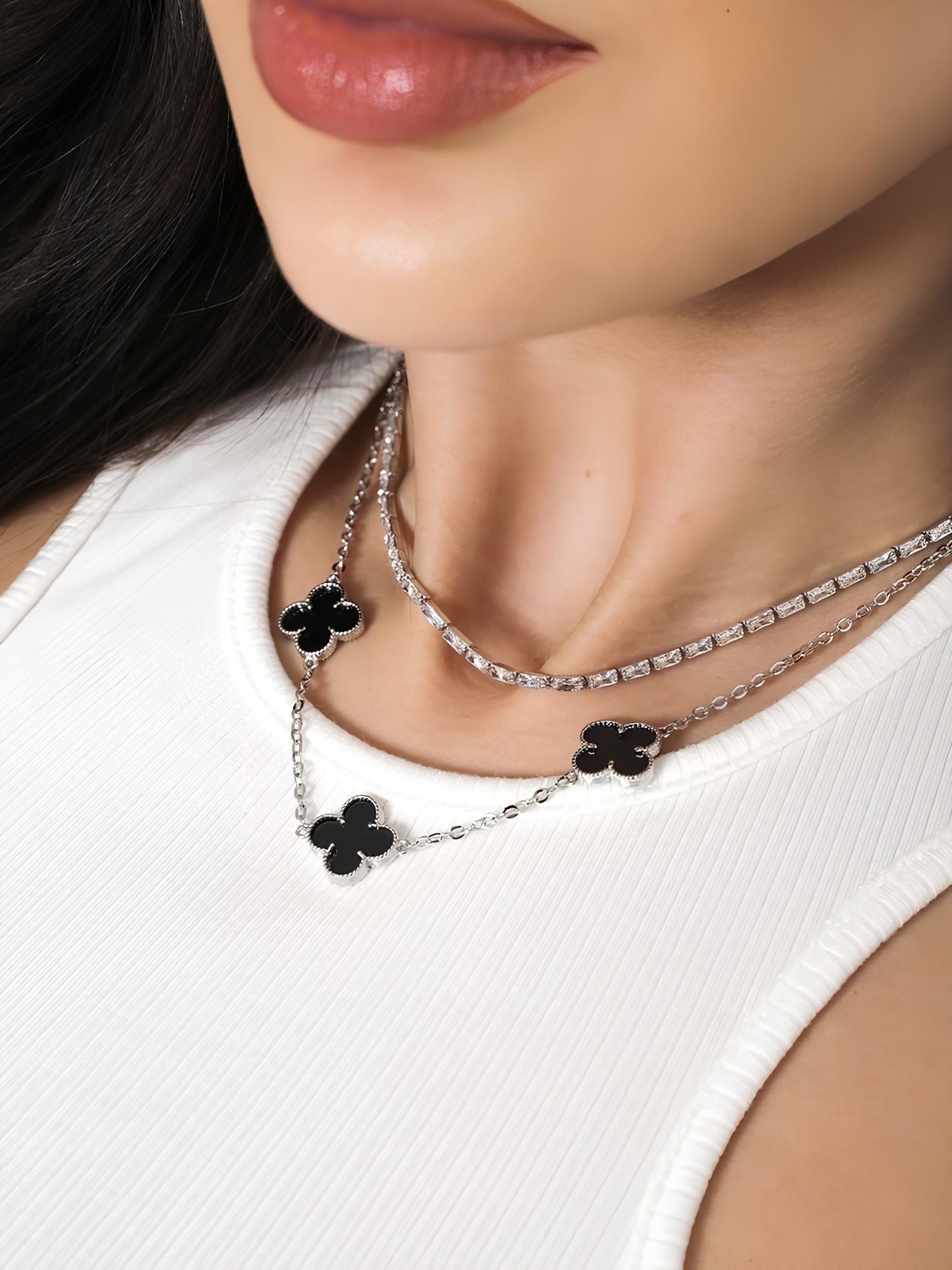 925 | Gümüş Black Yonca Kolye
