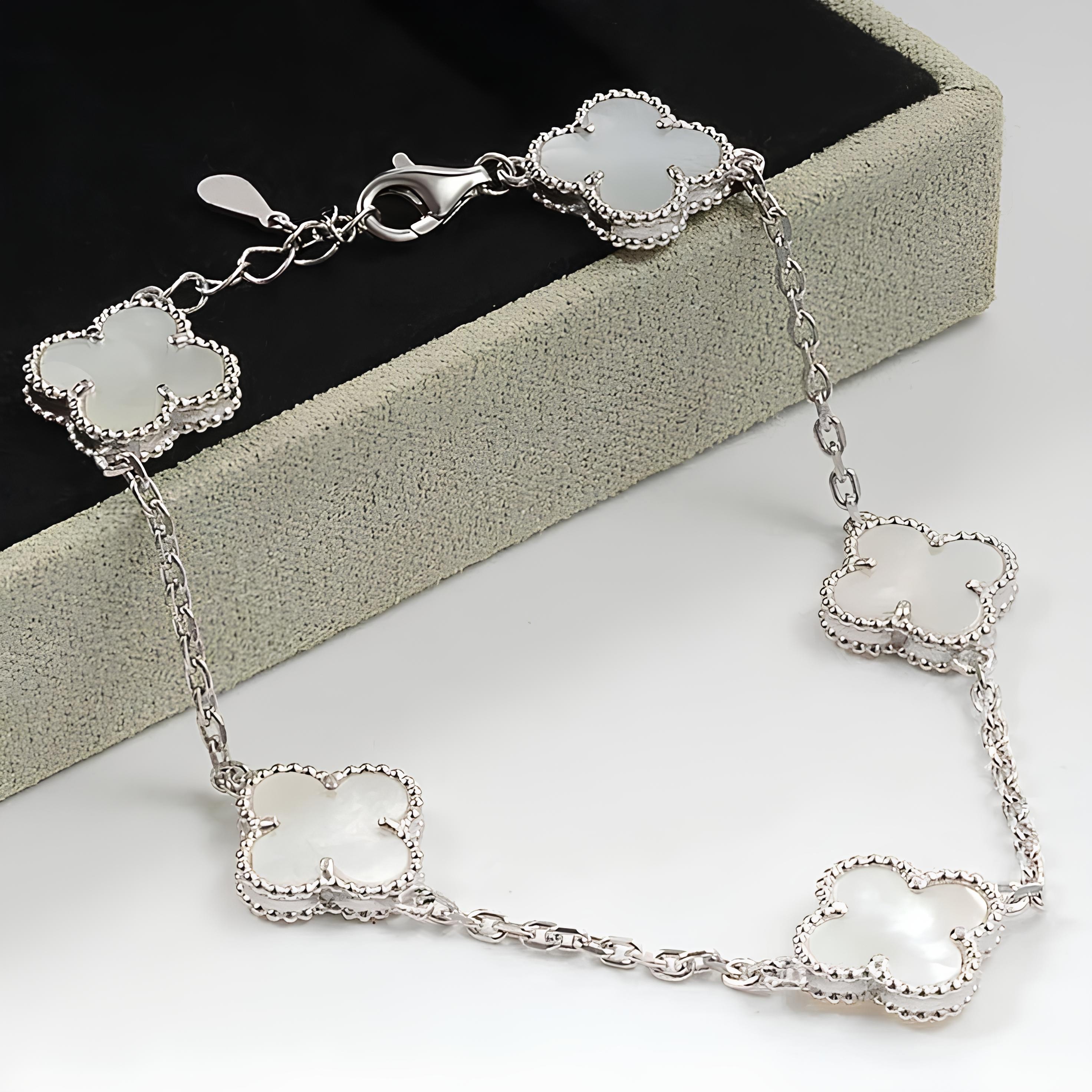 925 | Gümüş White Yonca Bileklik
