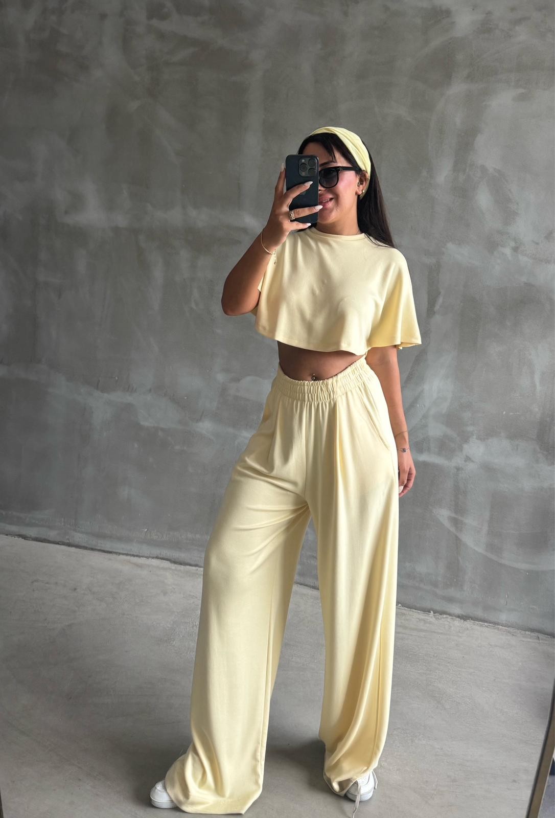  Oys Modal Kumaş Crop Üst & Bol Paça Pantolon Takım  - Sarı