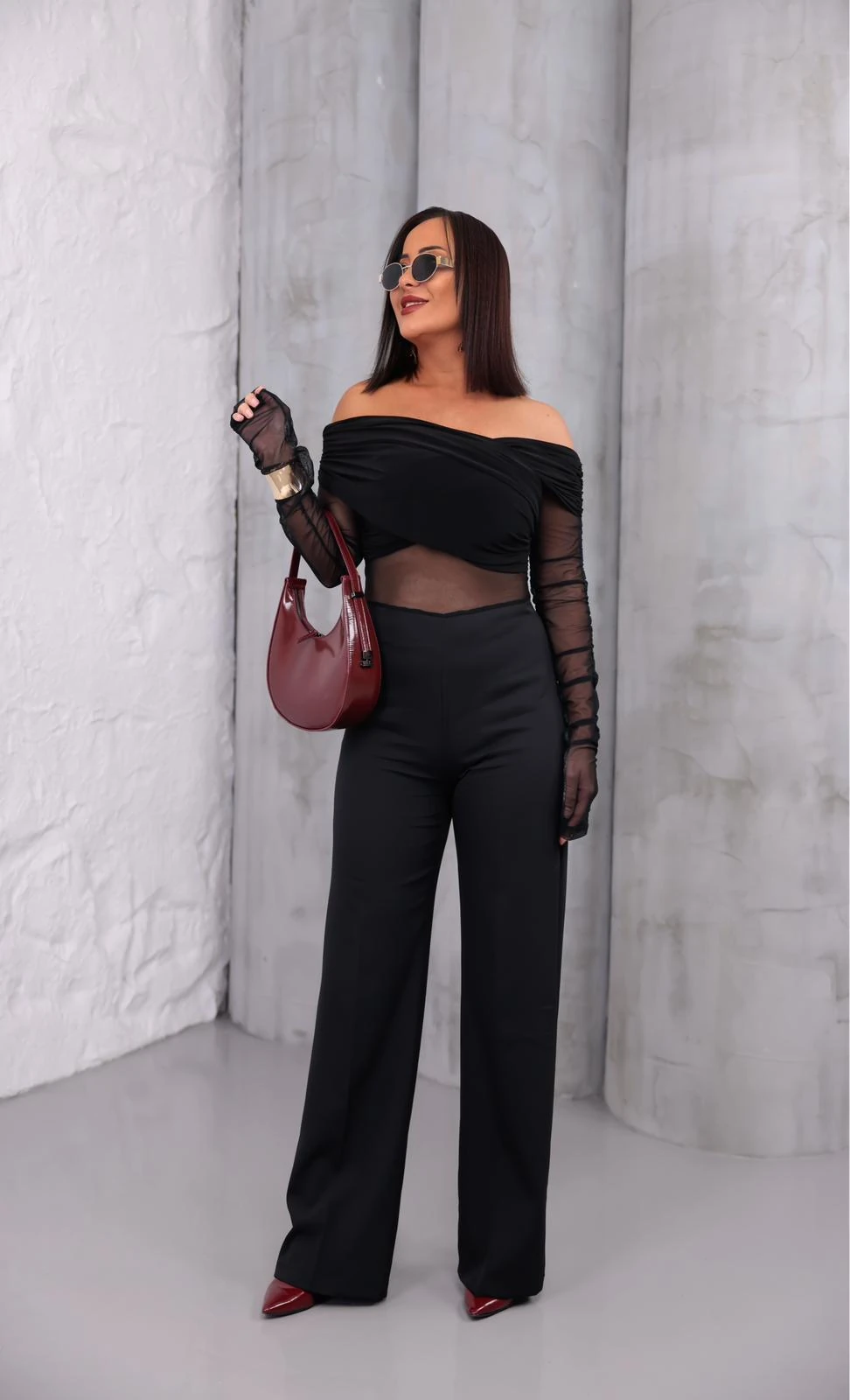 Madonna Yaka Transparan Tül Detaylı Tulum – Siyah