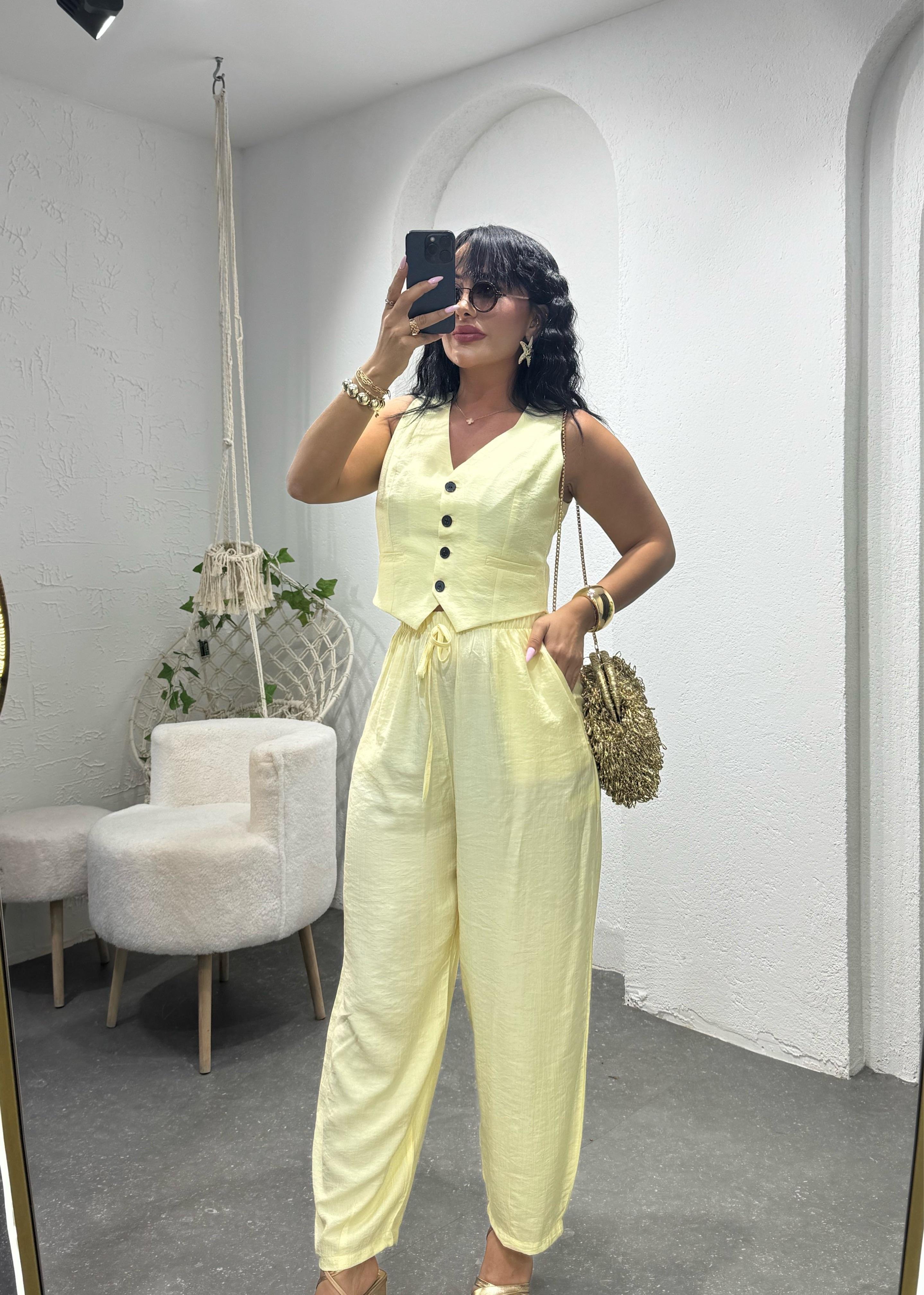 Buse Takım - Sarı
