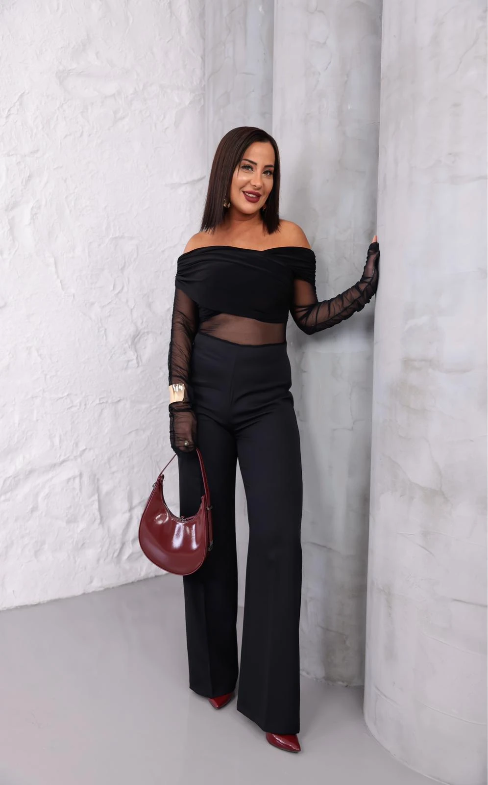 Madonna Yaka Transparan Tül Detaylı Tulum – Siyah