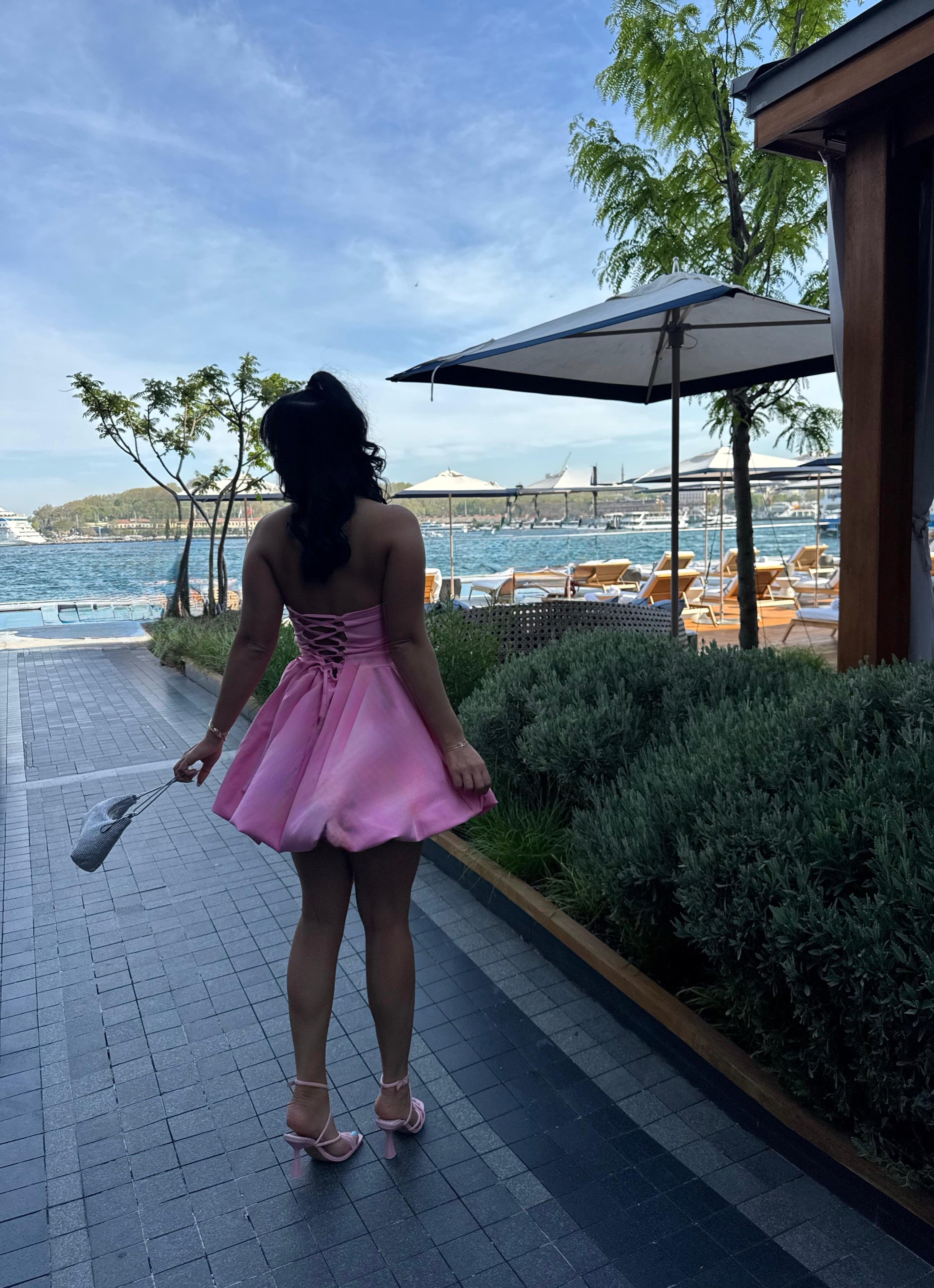BARBİE BALON ELBISE
