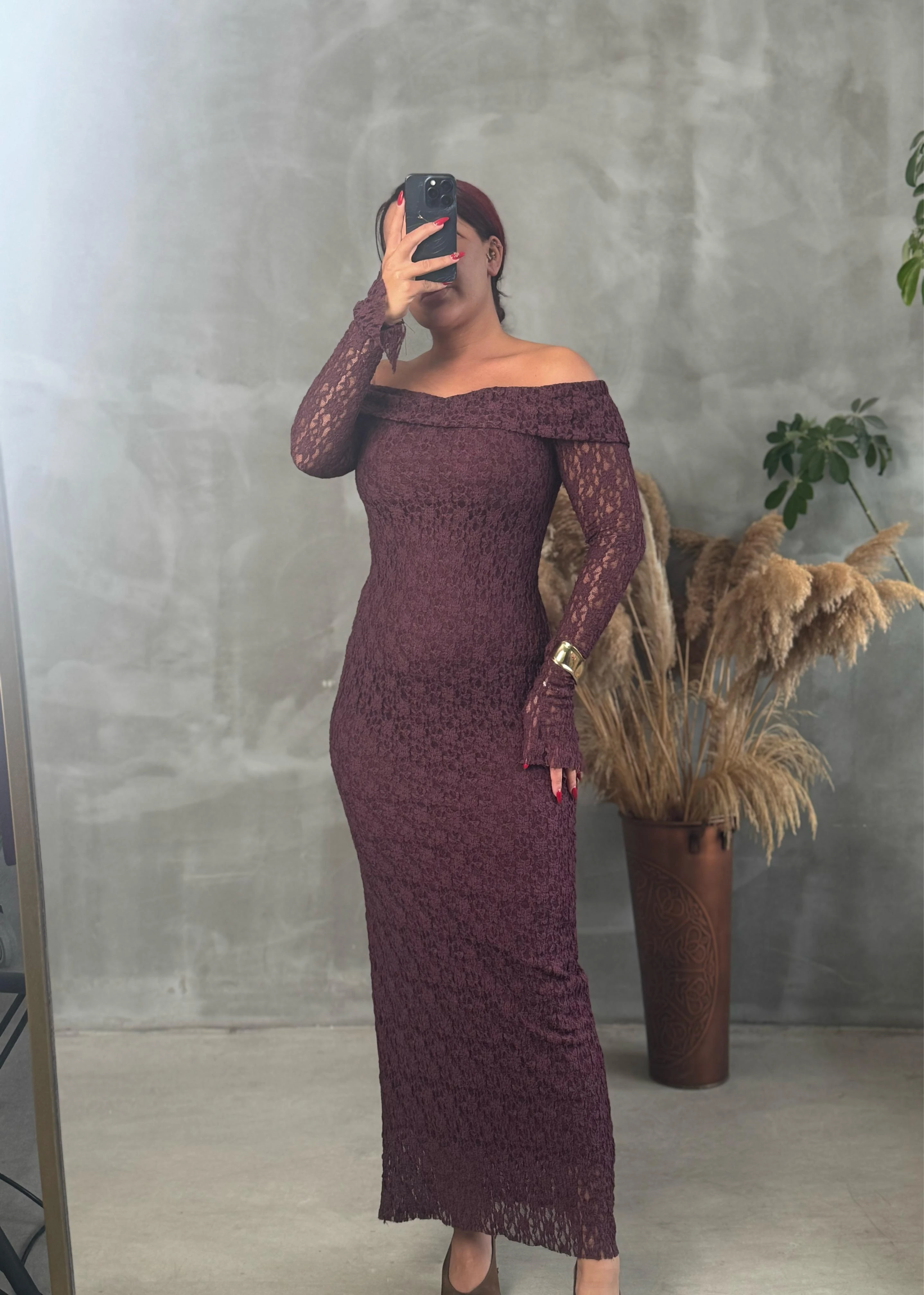 madonna yaka dantelli astarlı elbise