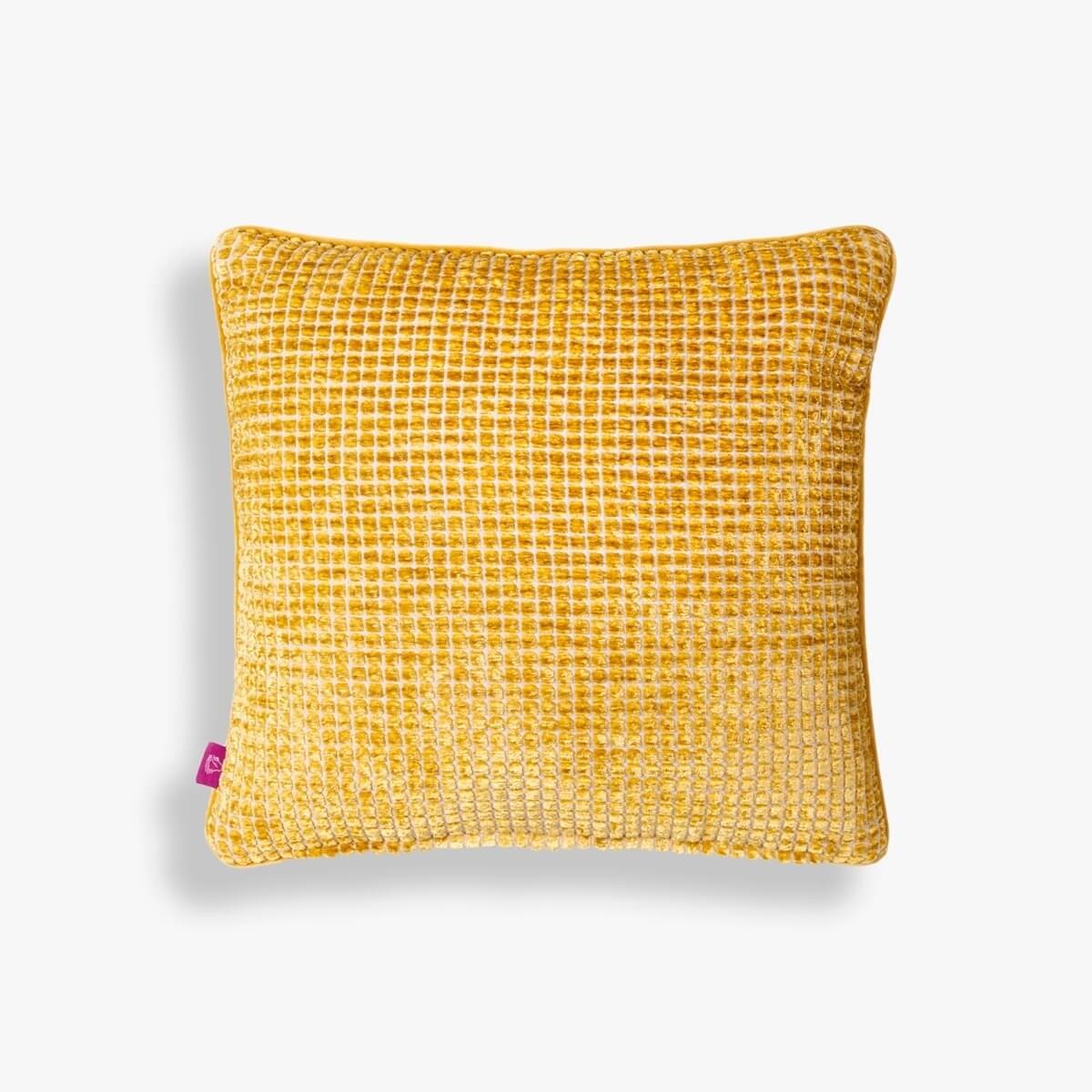 Keltainen sametti tyynynpäällinen pienellä ruutukuviolla image