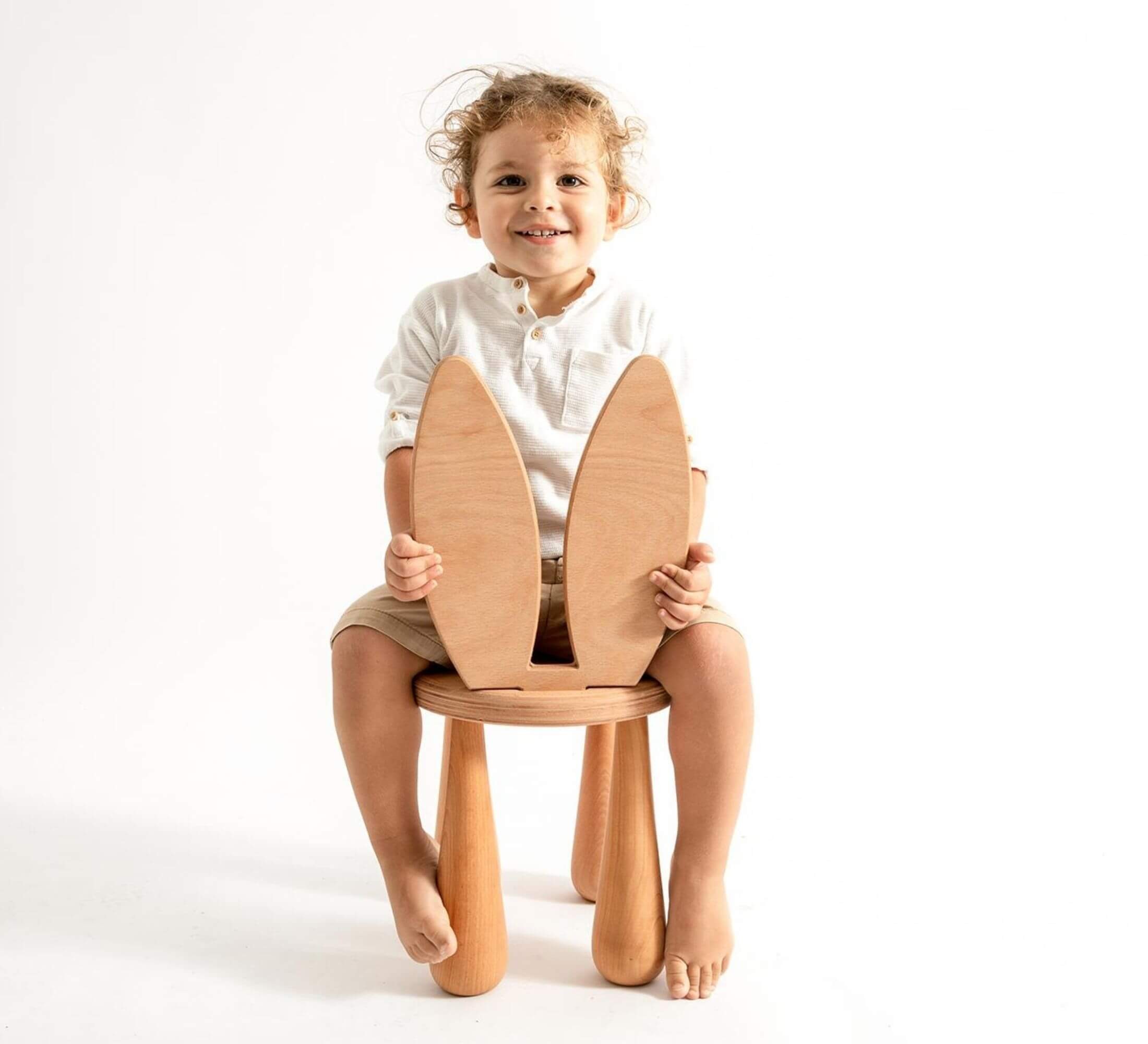 Pupuaiheinen lasten tuoli ja jakkara image