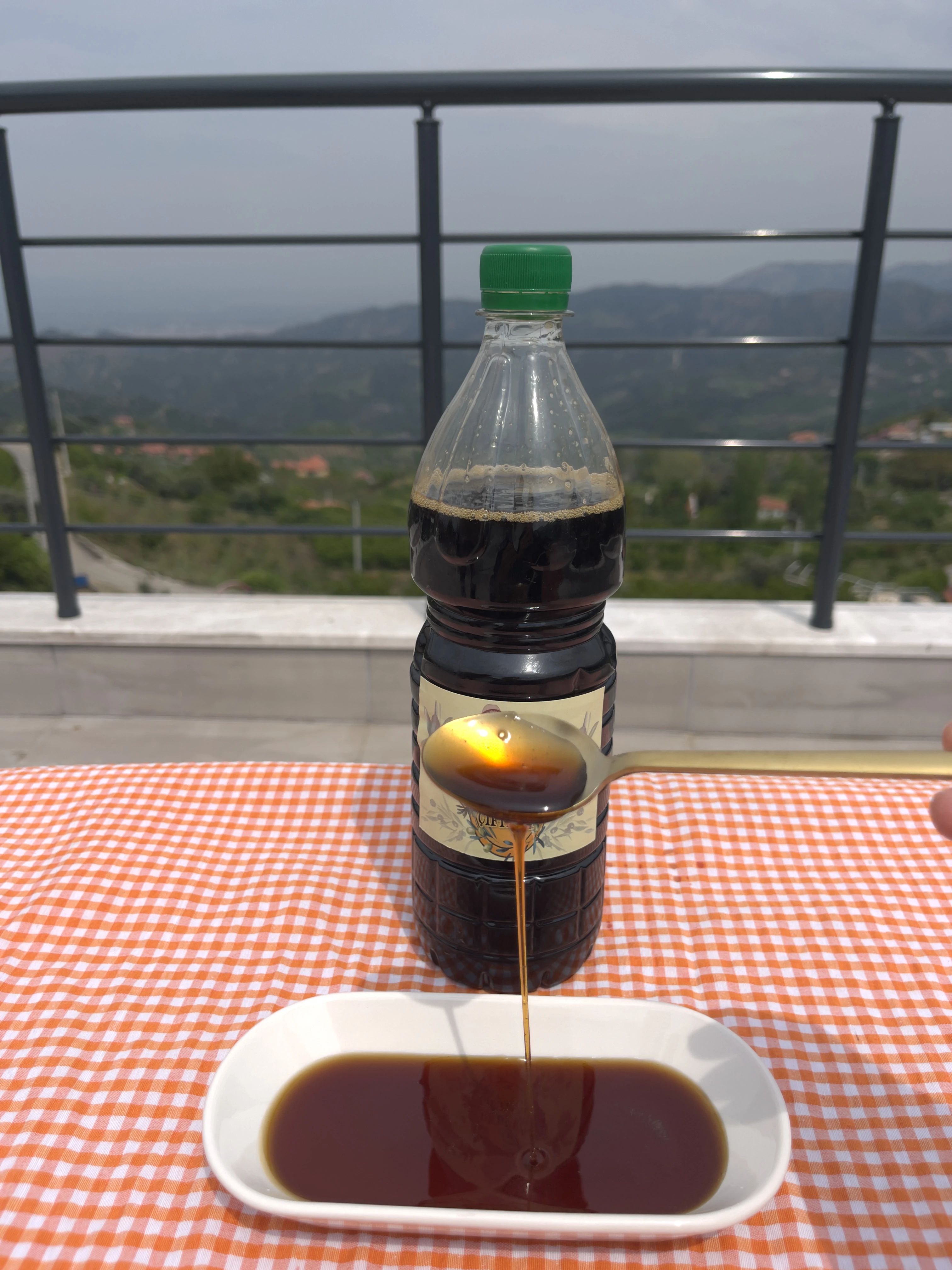 Doğal Beyaz Üzüm Pekmezi 1 LT - Katkısız ve Sağlıklı | Ali Dede’nin Çiftliği