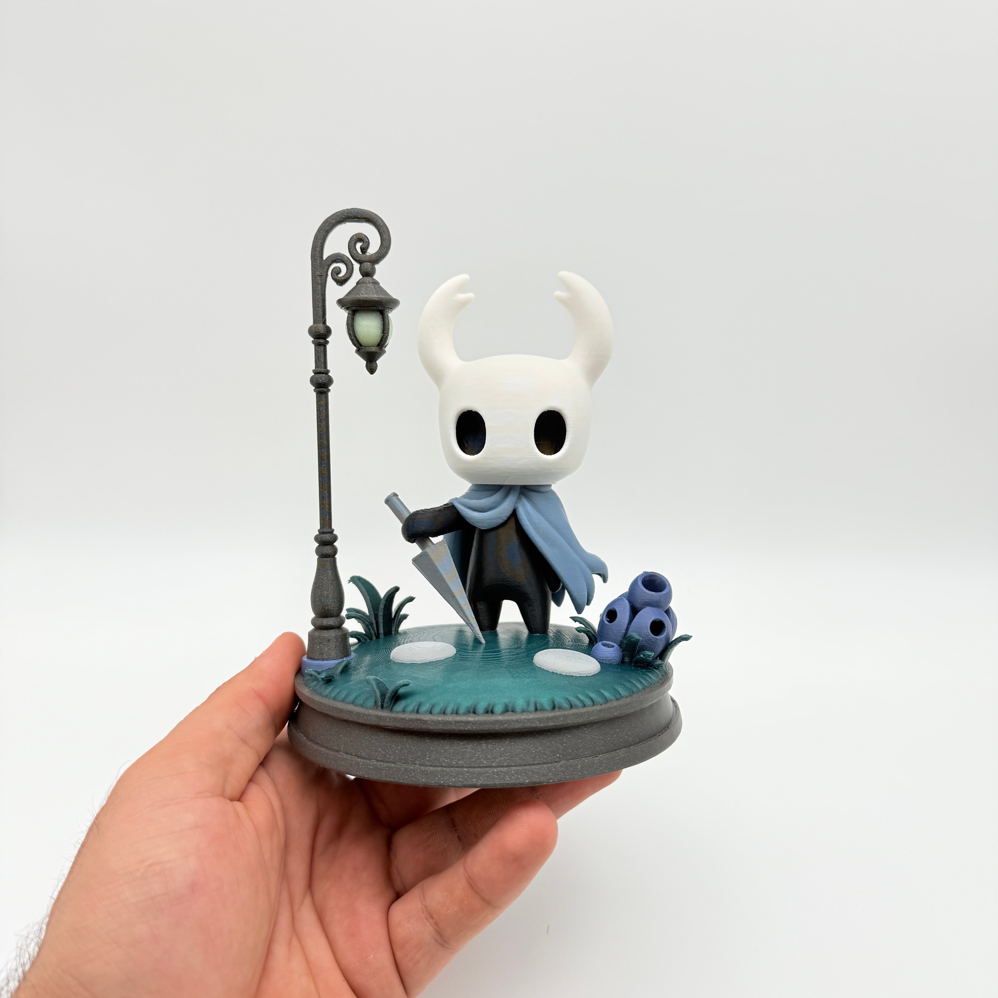 Hollow Knight Diorama Figürü - Sahne Yükseklik (15 cm)