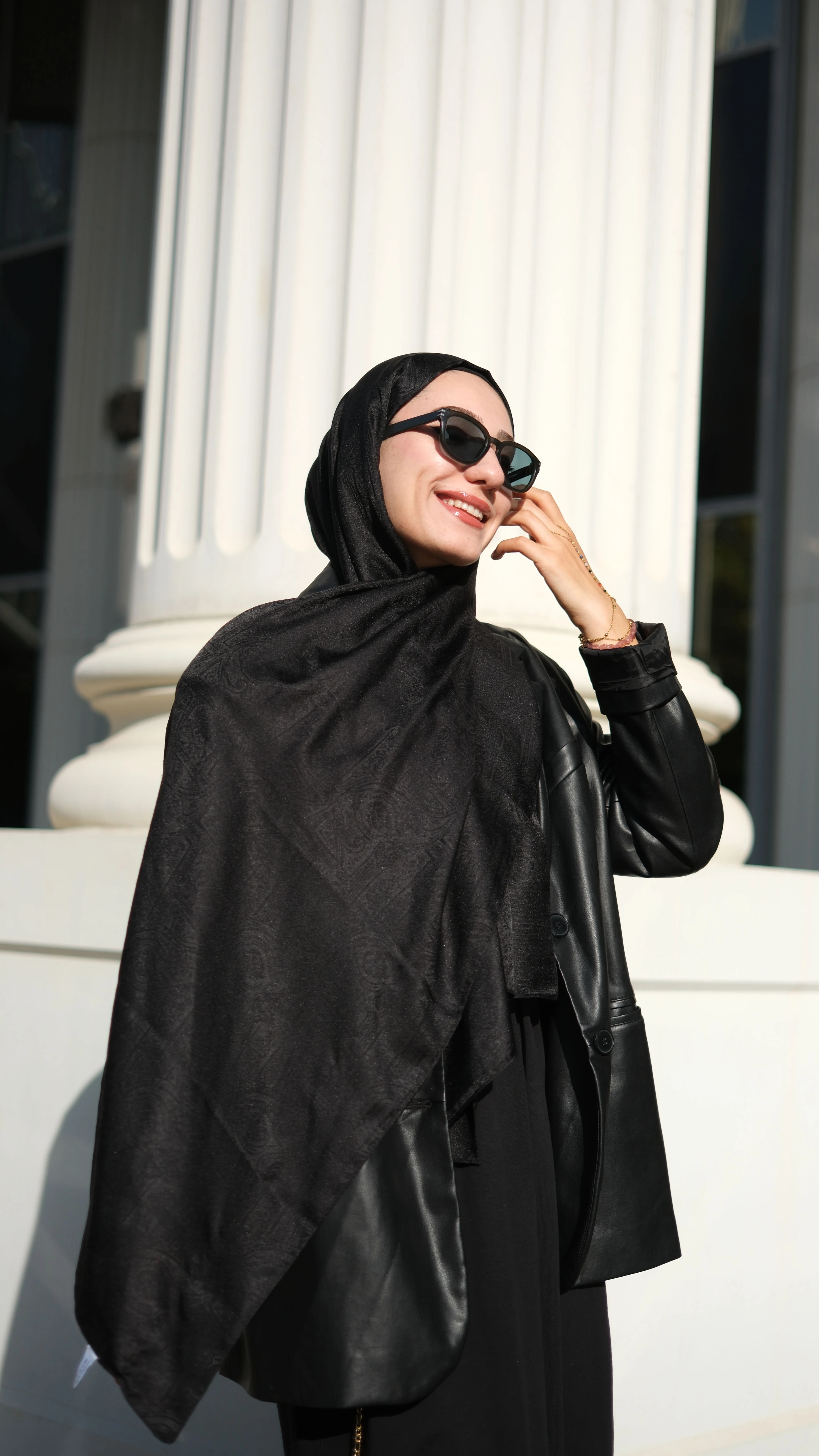 Barok Siyah Monogram Şal