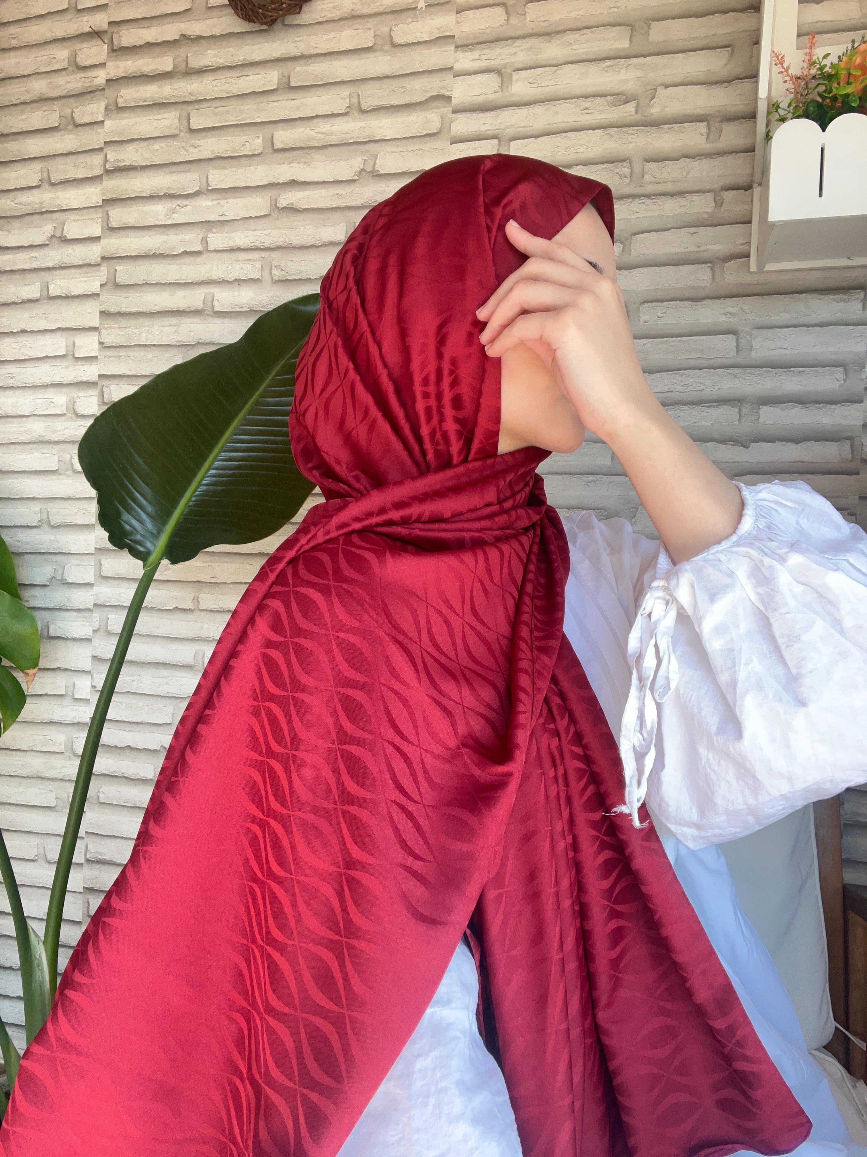 Bordo İpek Janjan Şal