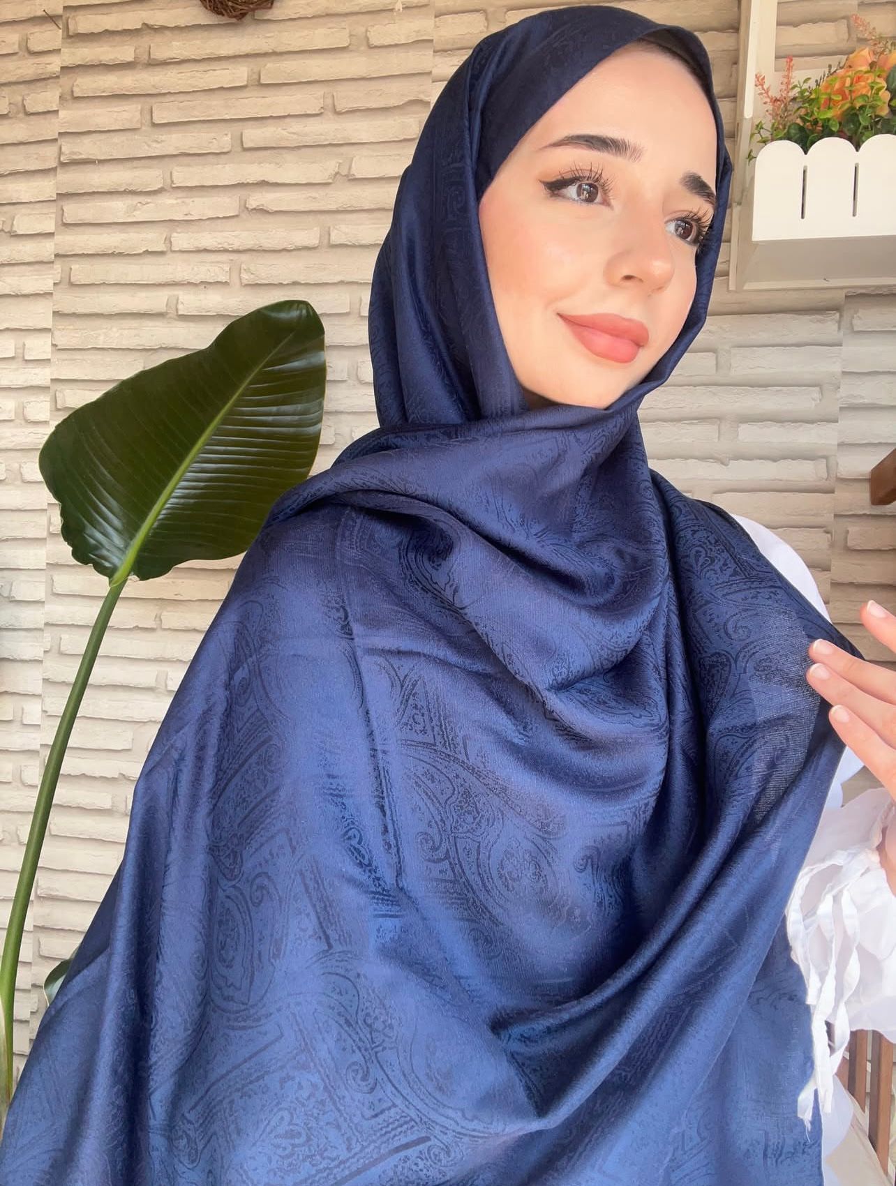Barok Lacivert Monogram Şal