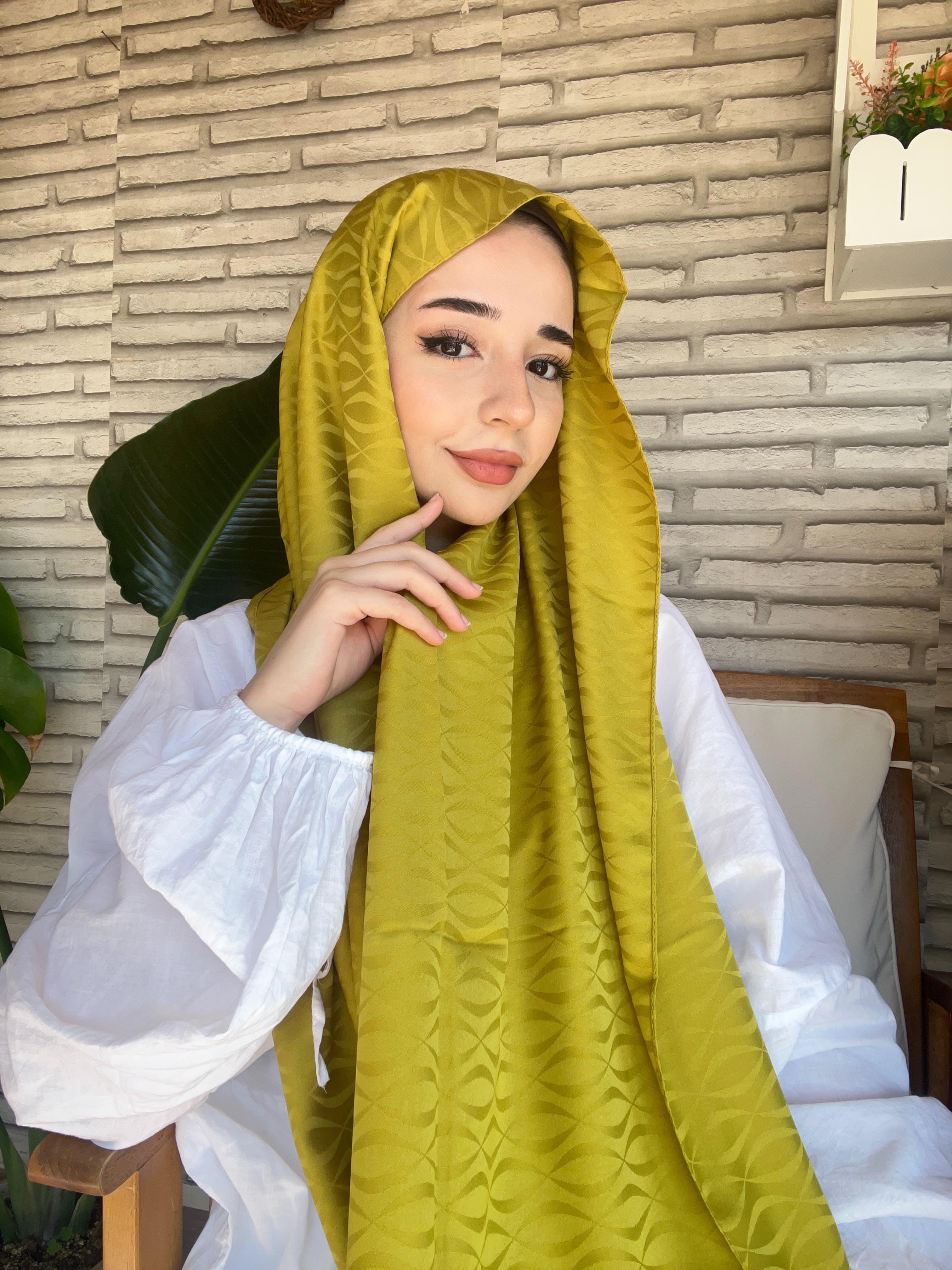 Yeşil İpek Janjan Şal