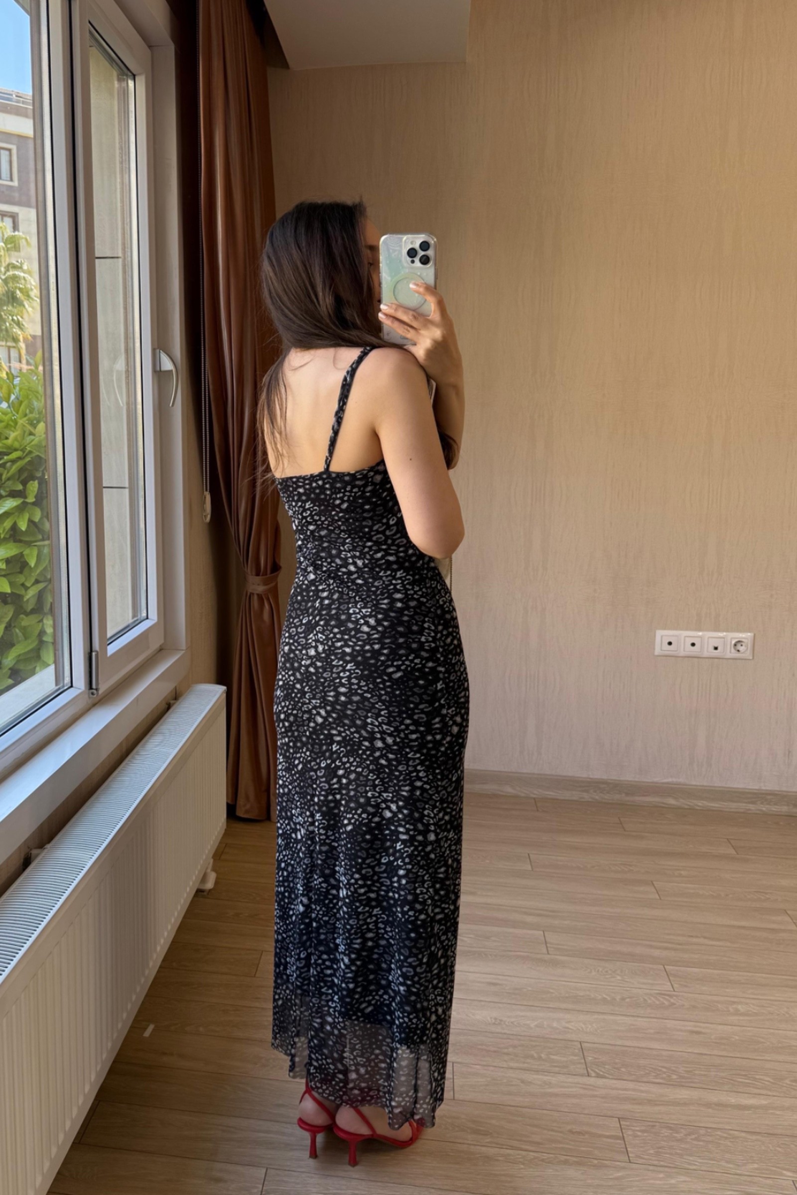  Valeria Degaje Yaka Tül Elbise - Çita Desen