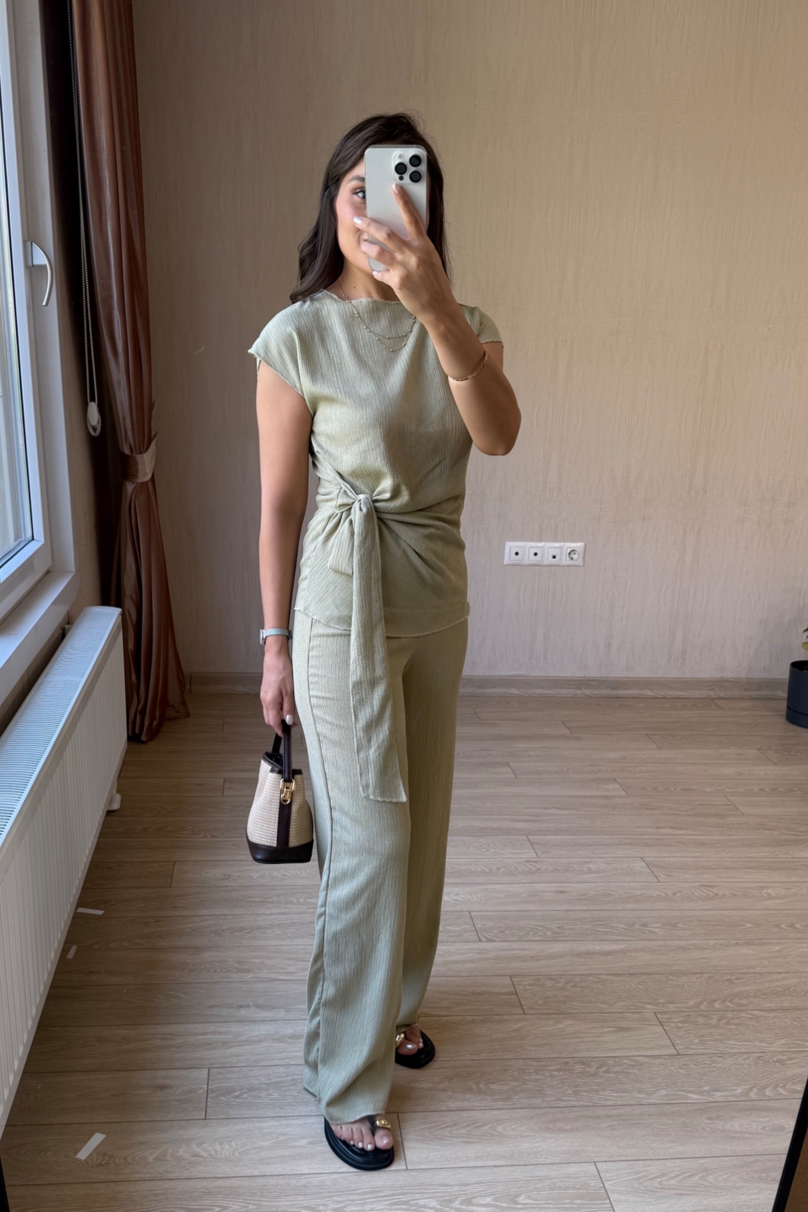 Carina Bağlama Detaylı  Bürümcük Kumaş Takım - Mint Yeşili