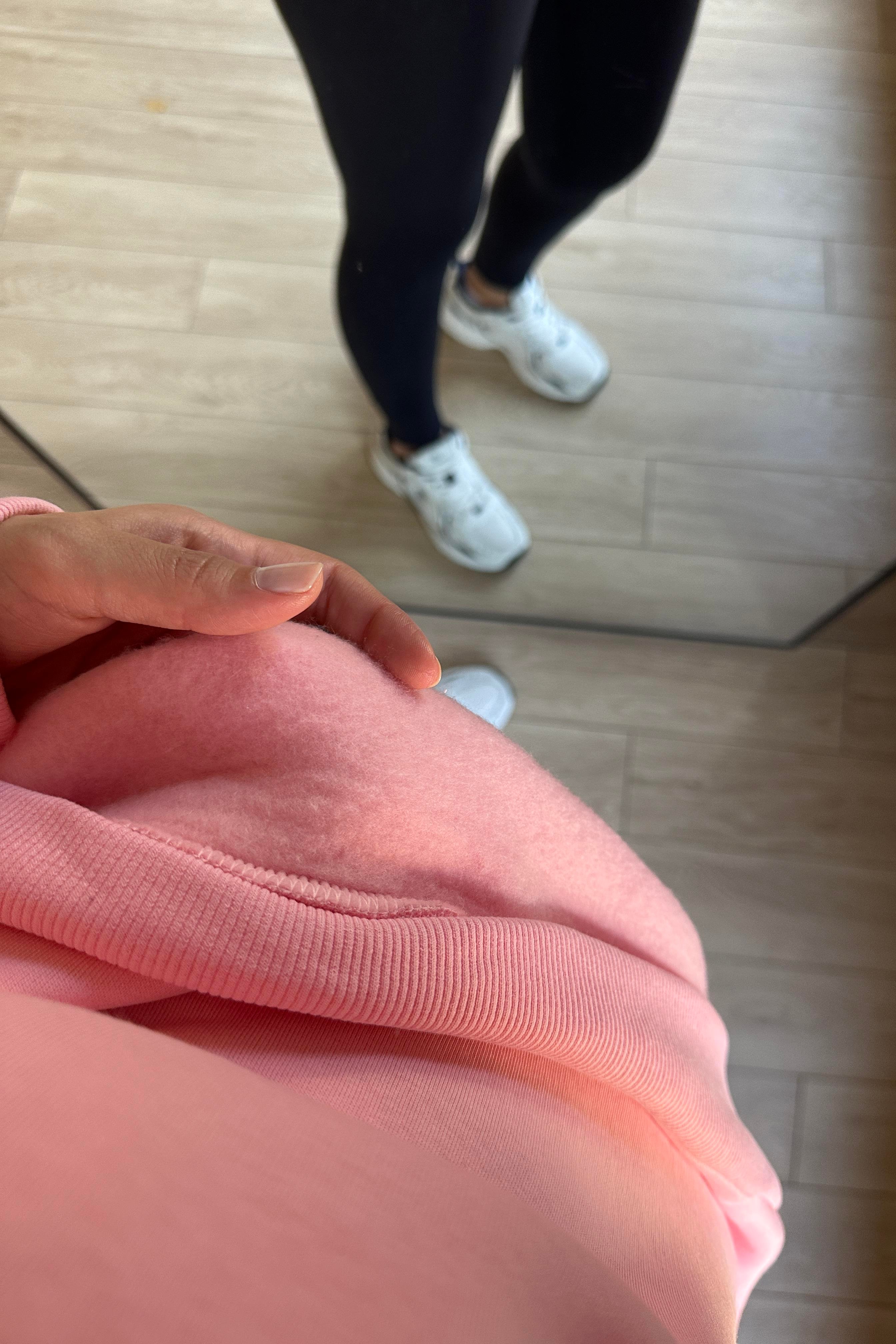 Pembe Basic Sweatshirt