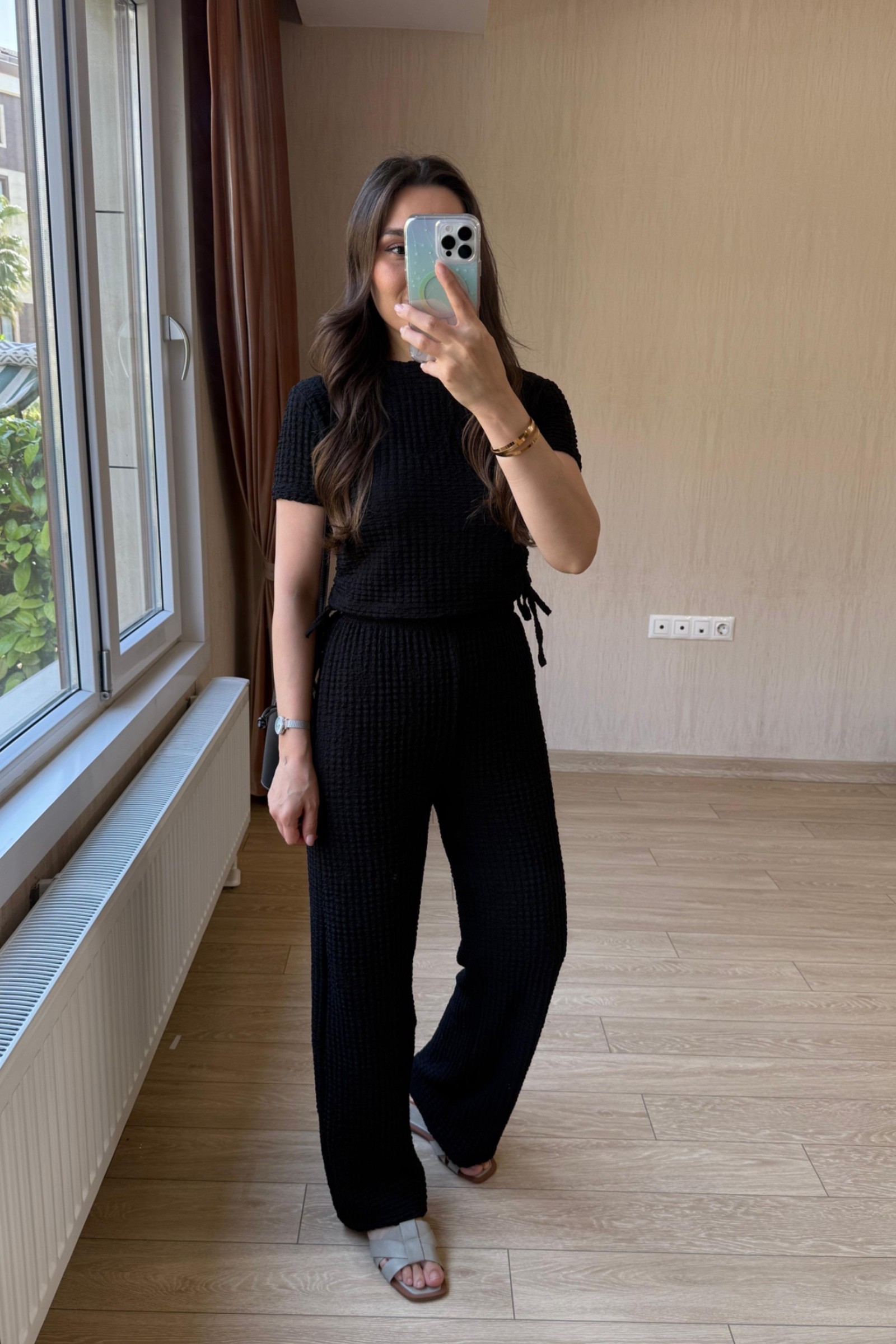 Siyah