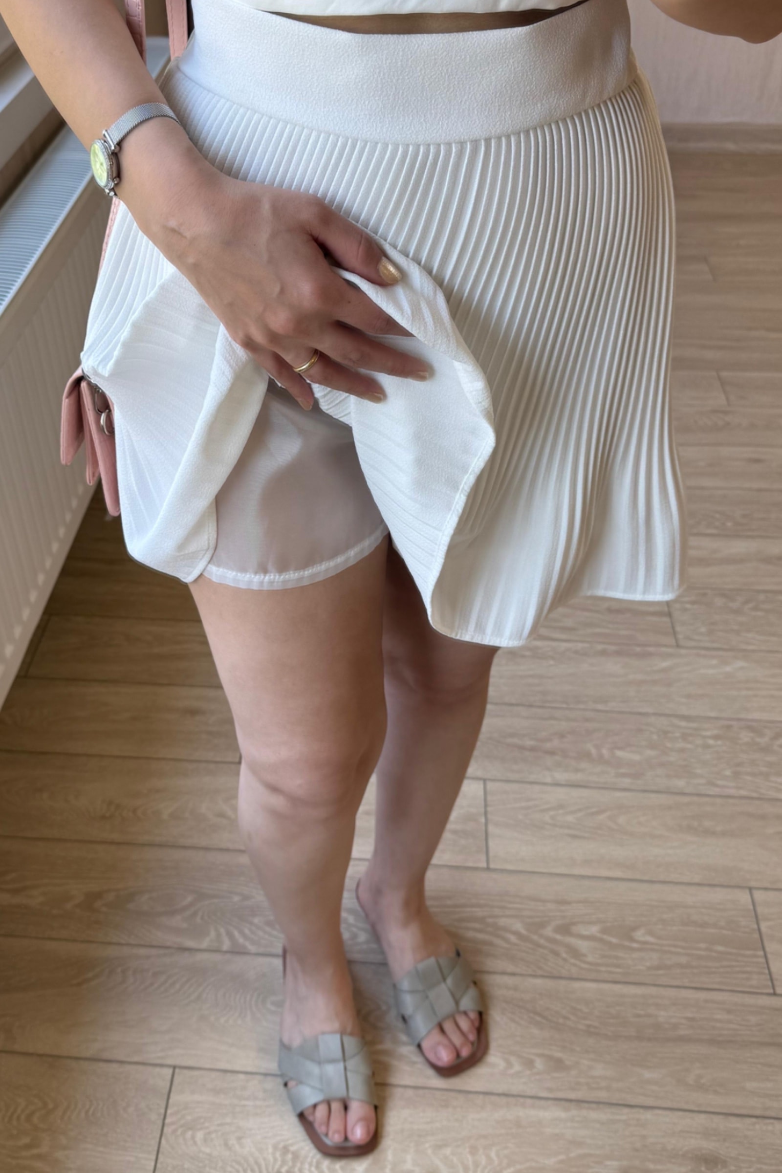 Sonya Pileli Şort Etek - Quzu  - Beyaz