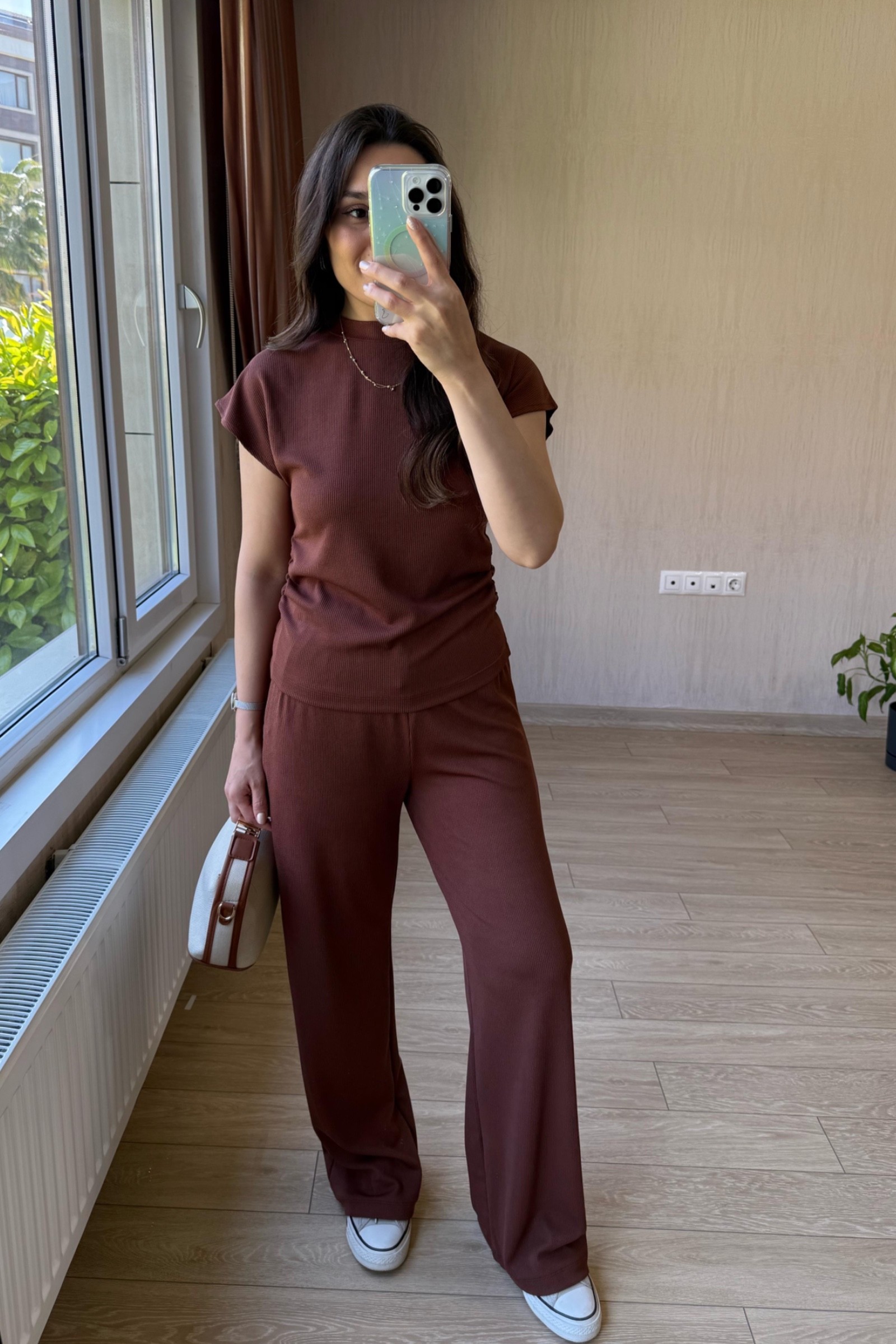 Nadia Yanları Drapeli Kaşkorse Kumaş Takım - Kahverengi