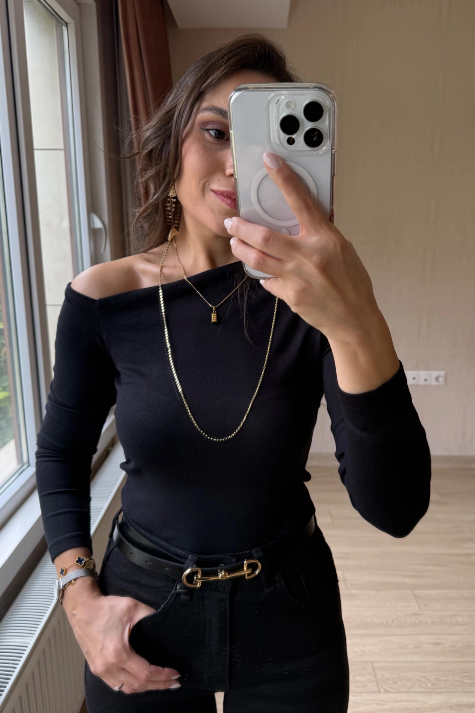 Lumida Asimetrik Kesim Tek Omuz  Bluz - Siyah