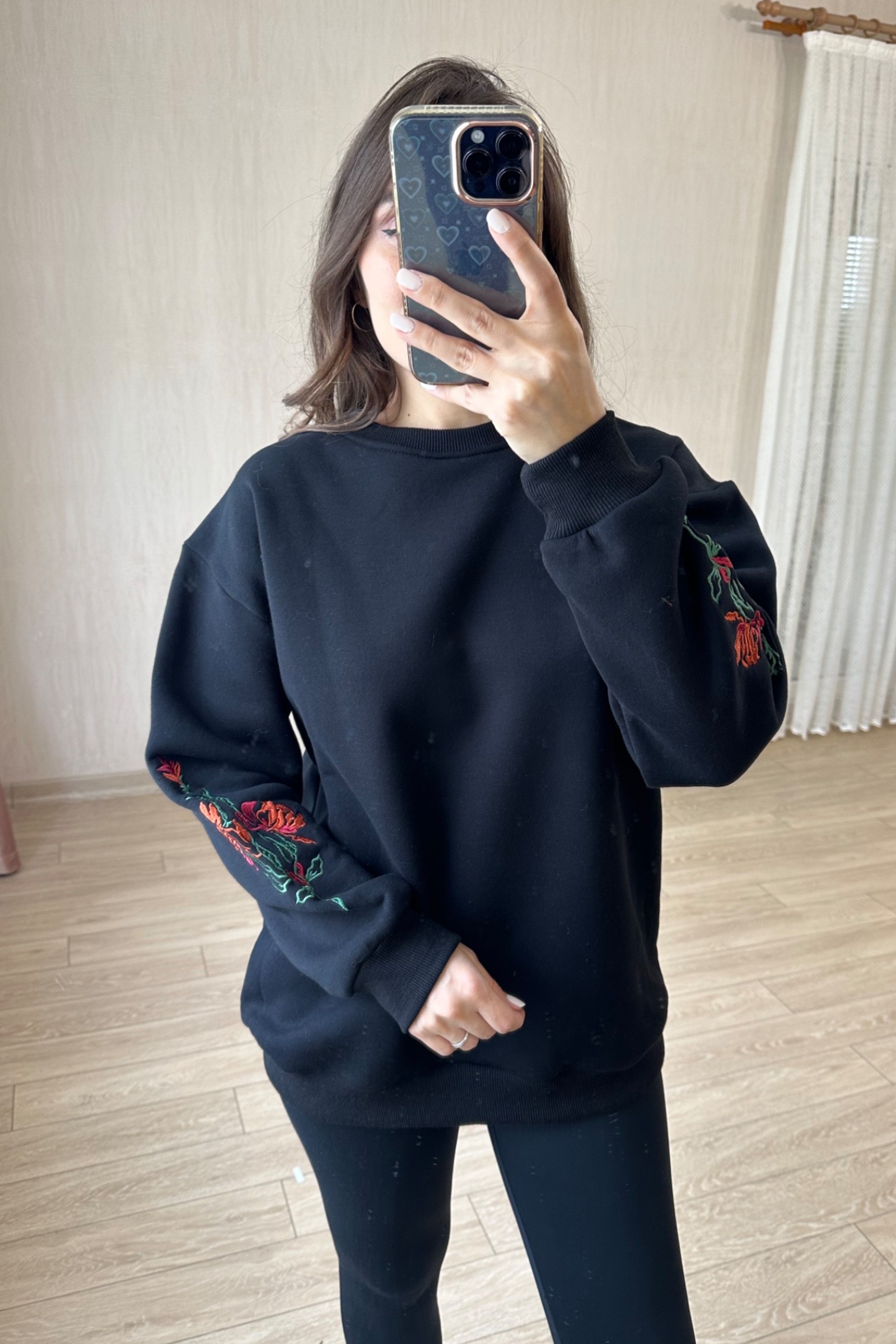 Kolları İşleme Detaylı Sweatshirt