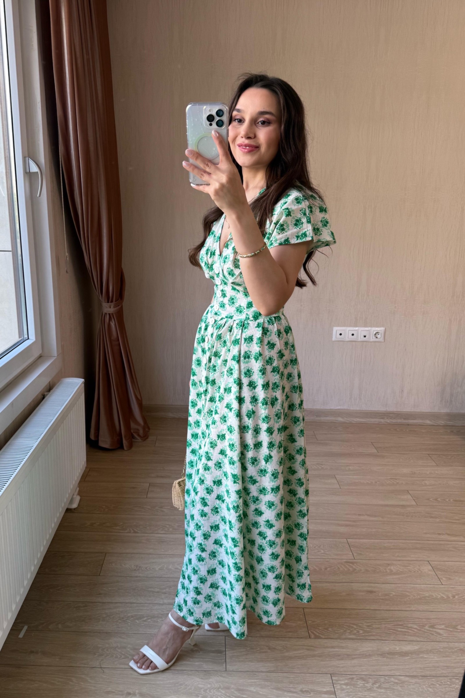 Sofia Açılabilir Düğmeli Çiçek Desenli Keten Kumaş Elbise