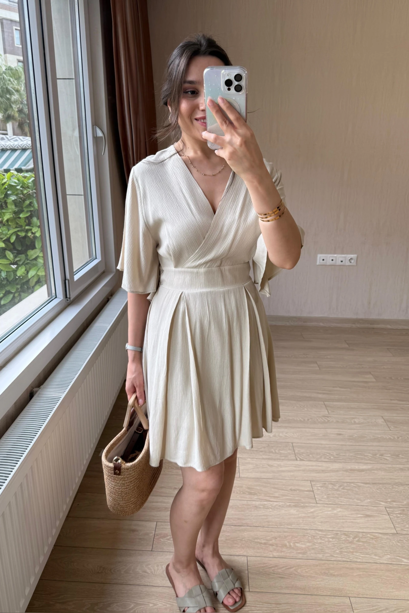 Kəmərli kətan parça köynək paltarı - Bej