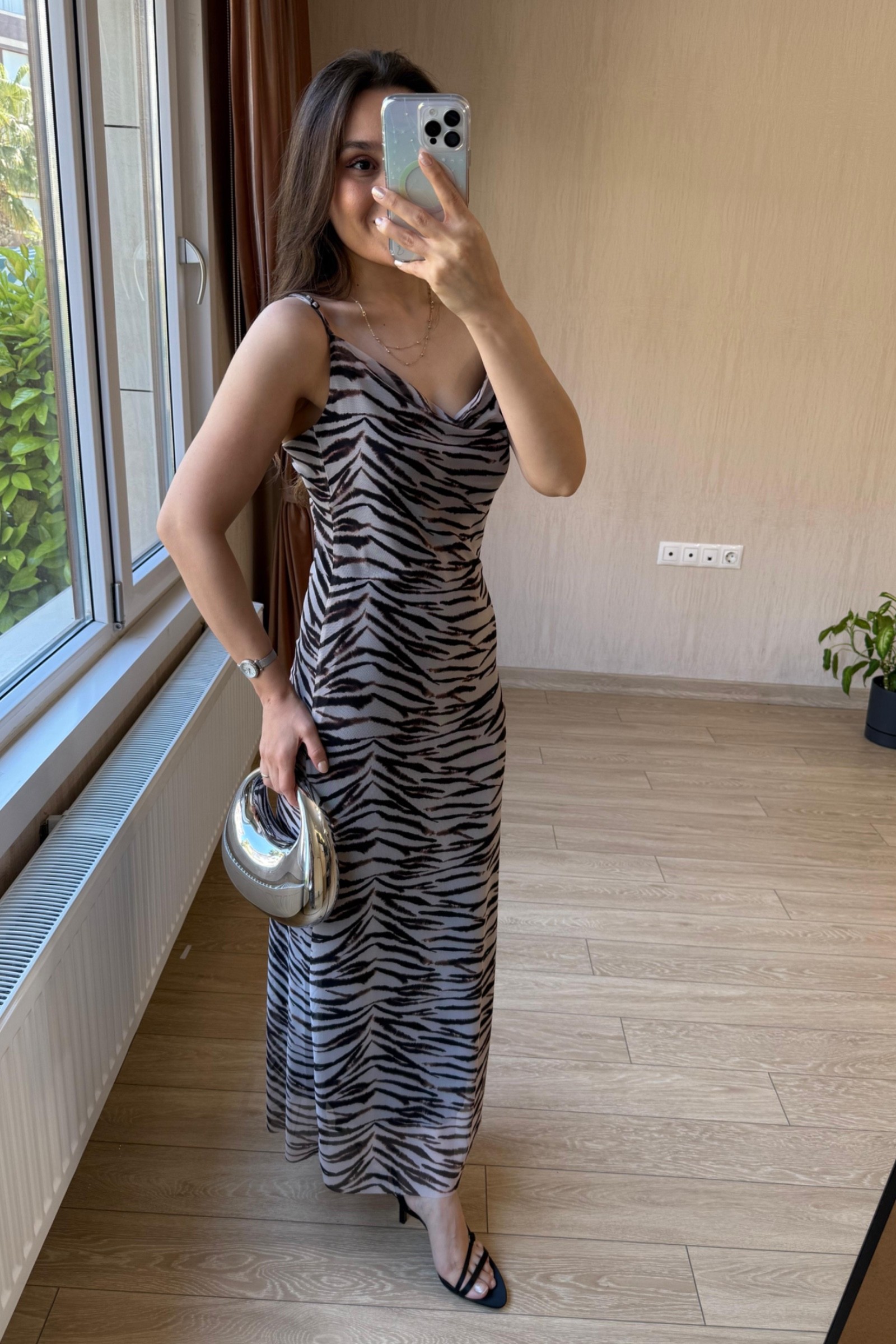  Valeria Degaje Yaka Tül Elbise - Zebra Desen