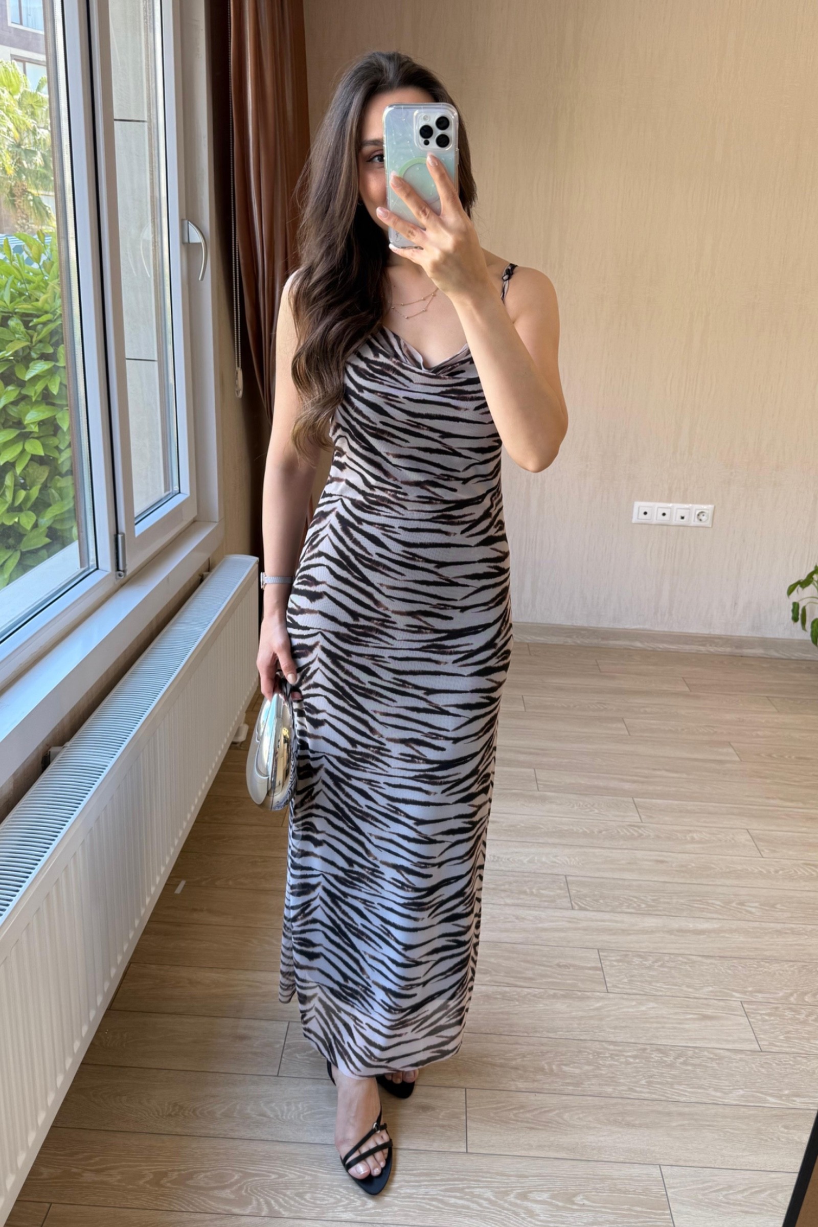  Valeria Degaje Yaka Tül Elbise - Zebra Desen