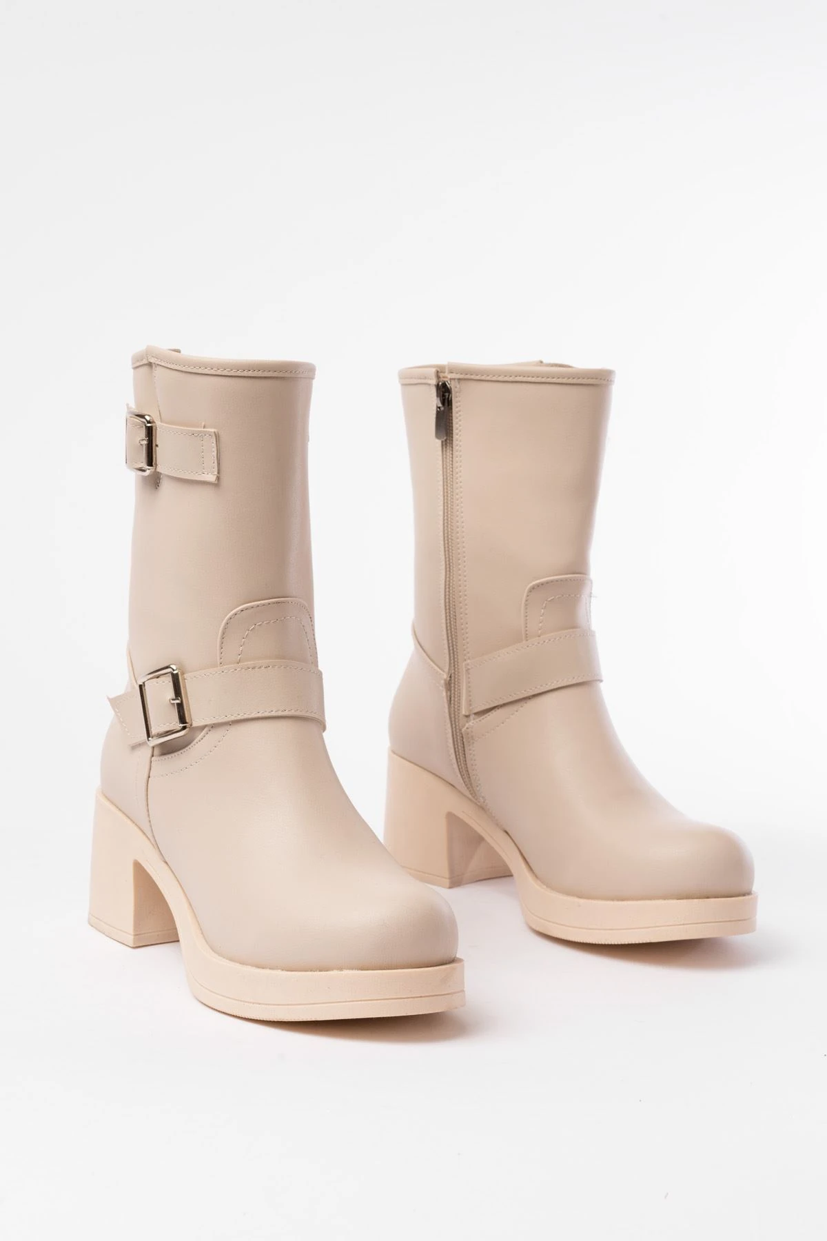 5109-3043 Bej Toka Aksesuarlı Fermuarlı Kalın Topuklu Günlük Kadın Bot