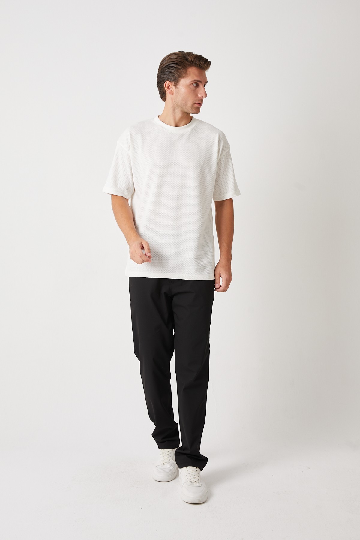 KESİK ETİKET T-SHIRT DG BEYAZ